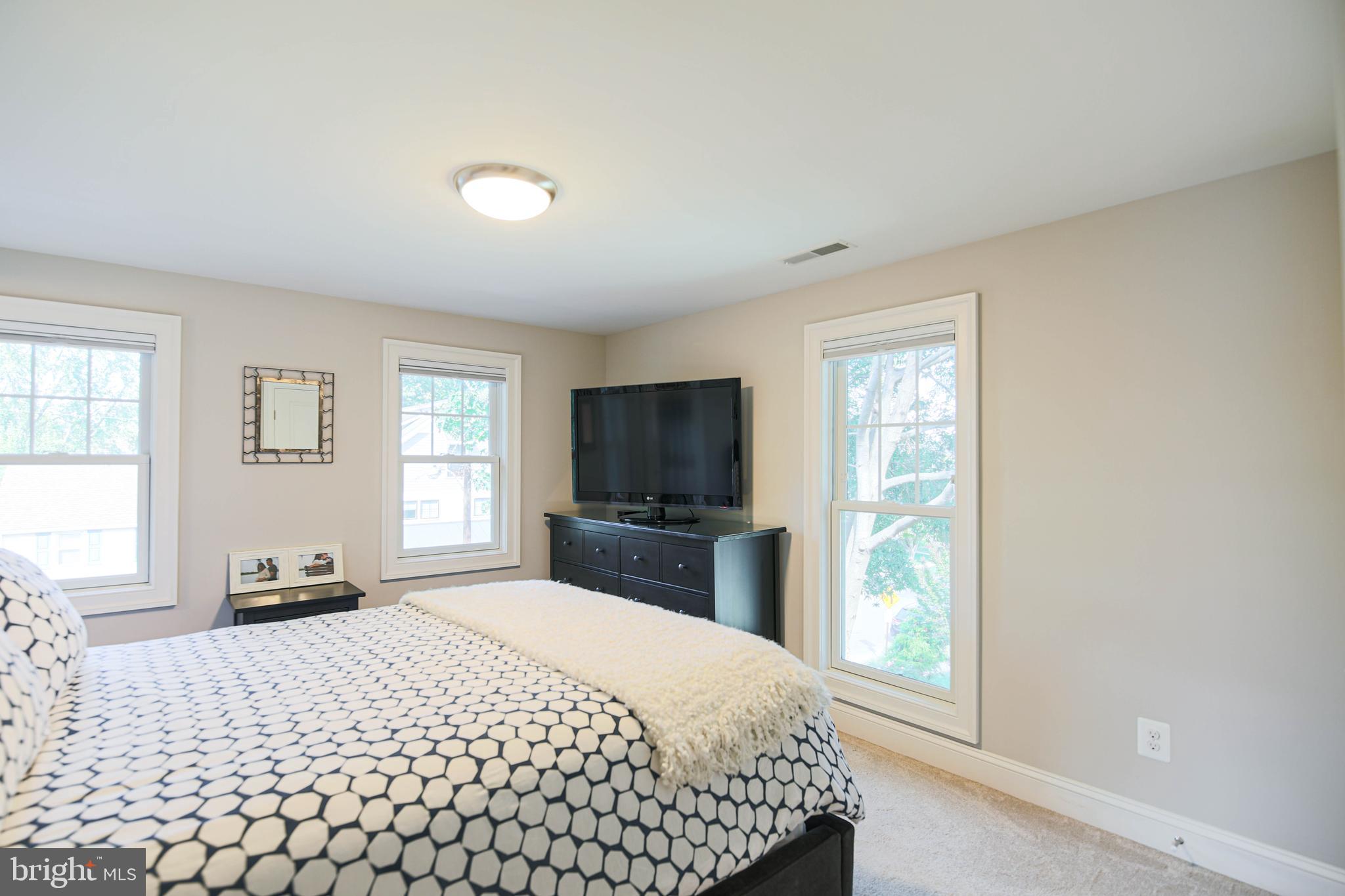 ROSEMONT - Residential