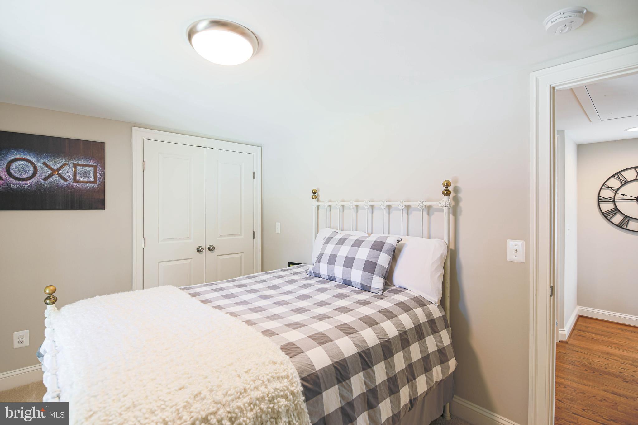 ROSEMONT - Residential