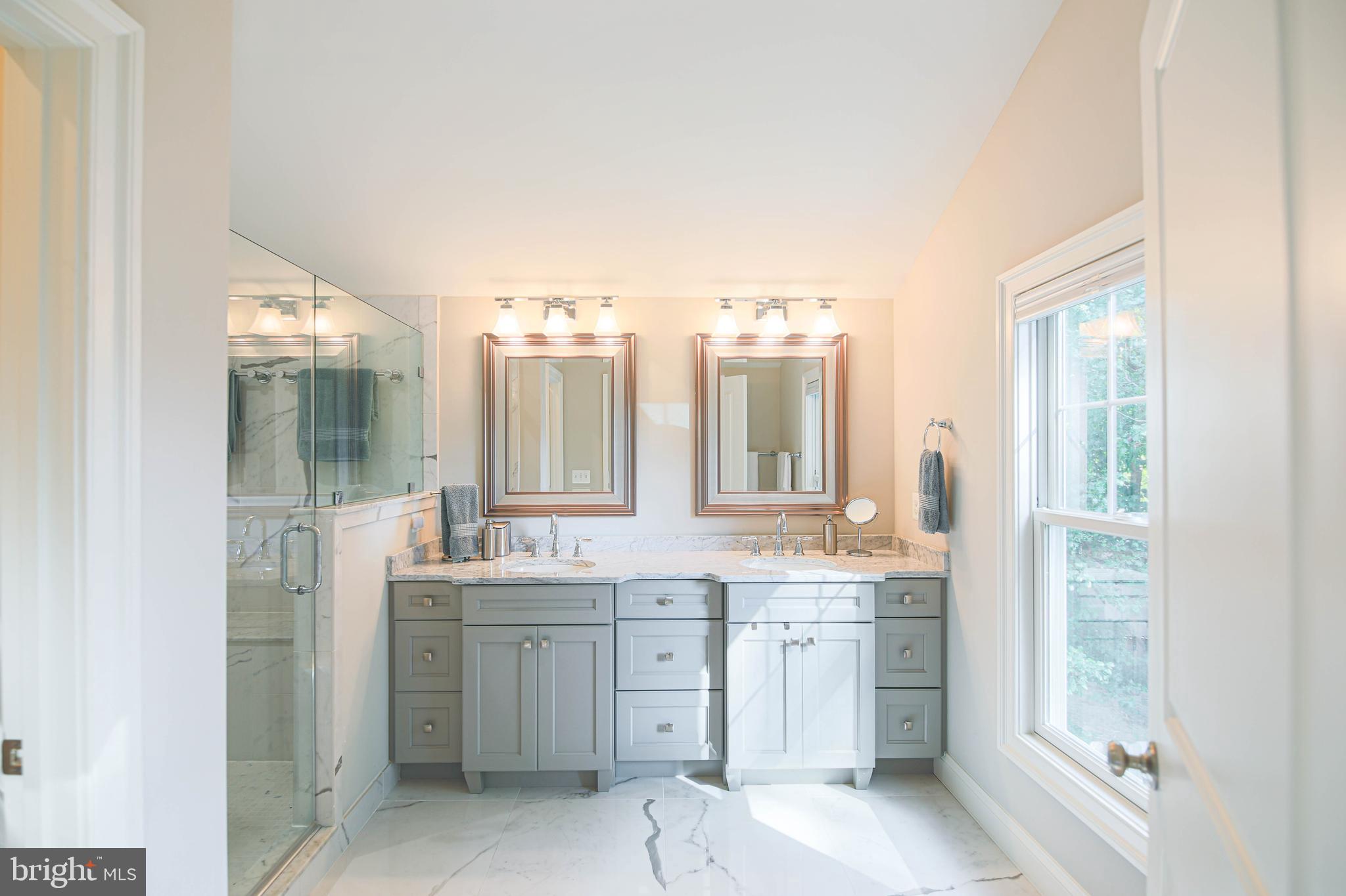 ROSEMONT - Residential