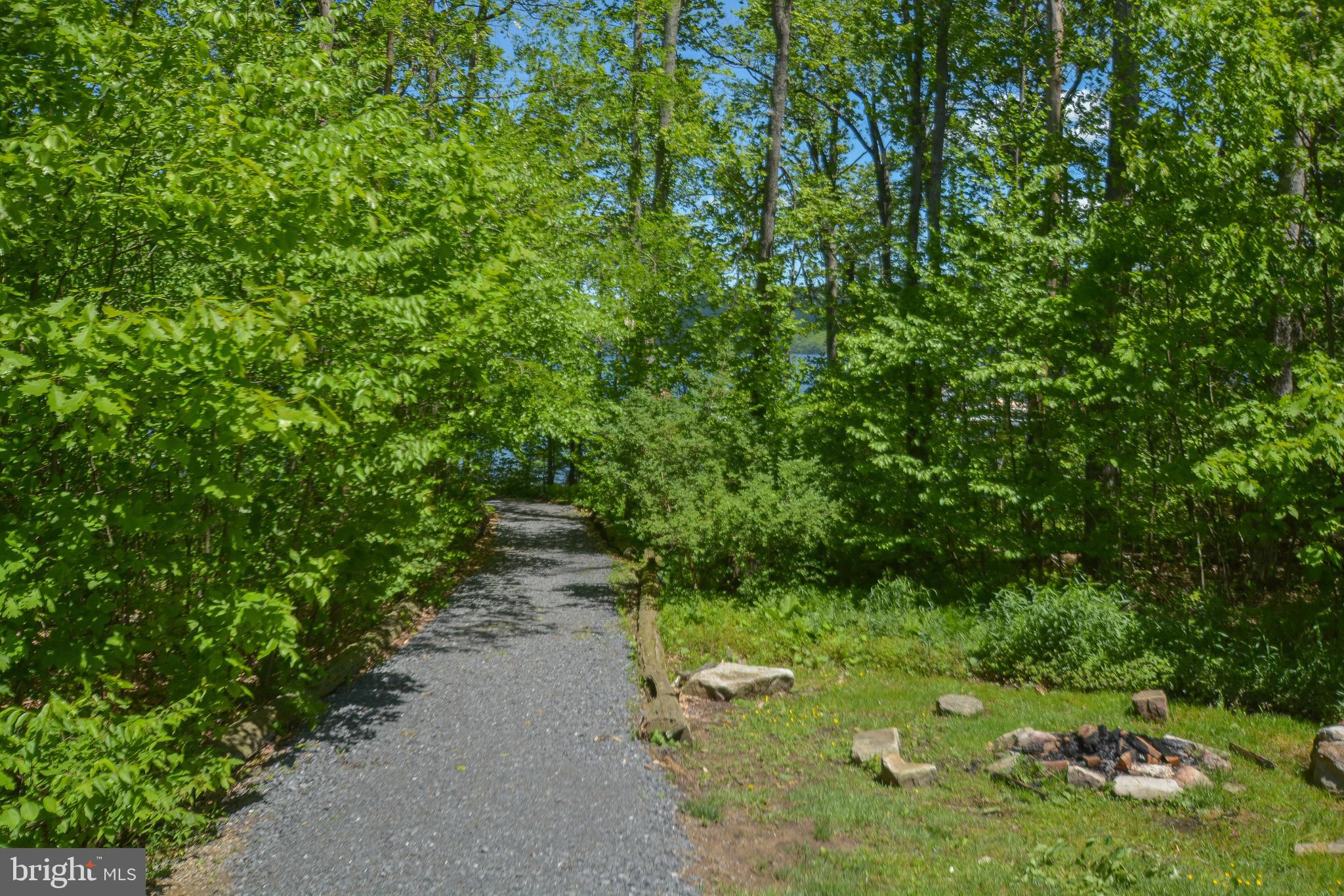 SILVER TREE LANDING - Residential
