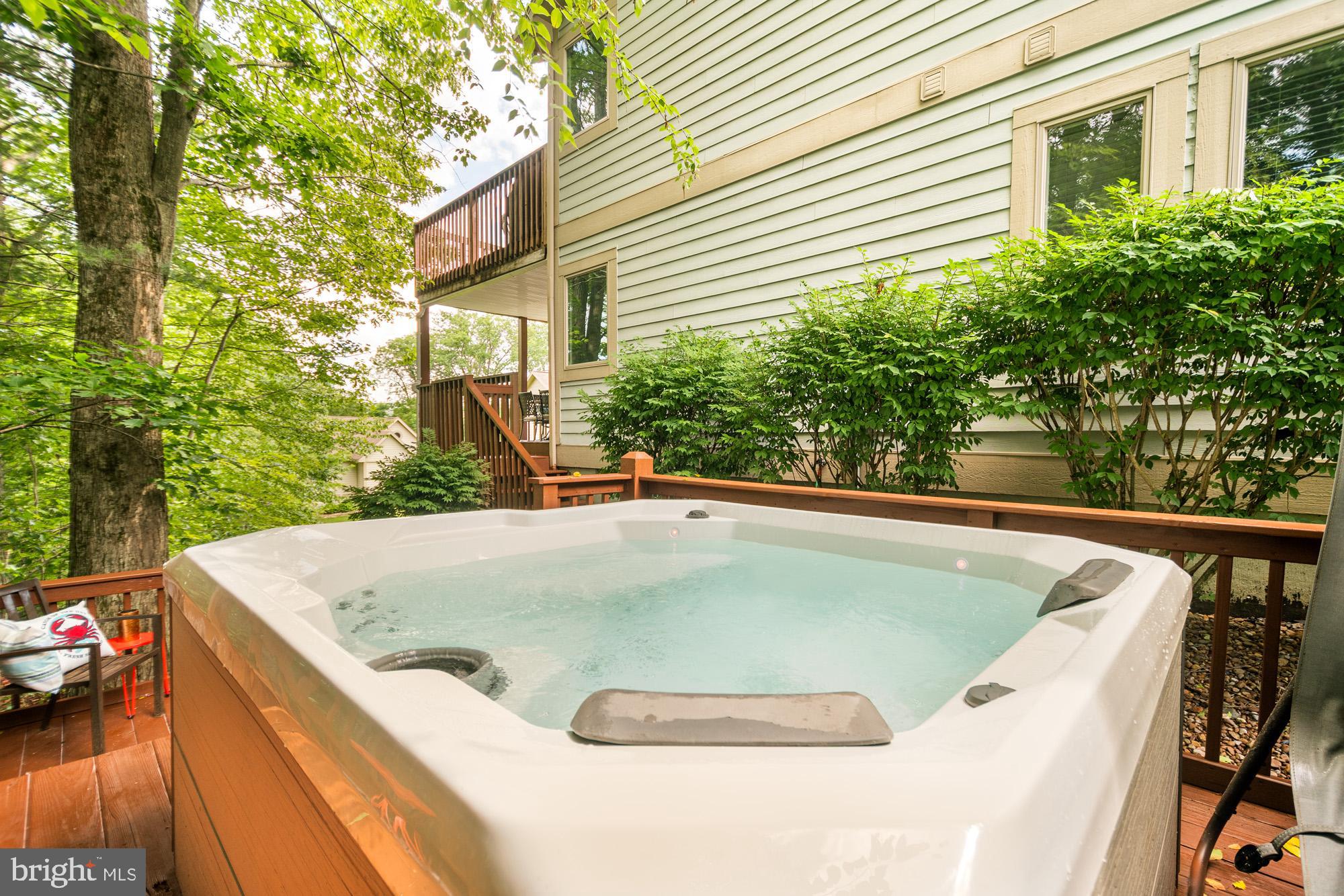 SILVER TREE LANDING - Residential