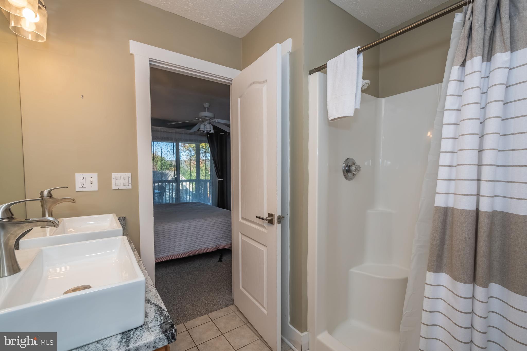 SILVER TREE LANDING - Residential