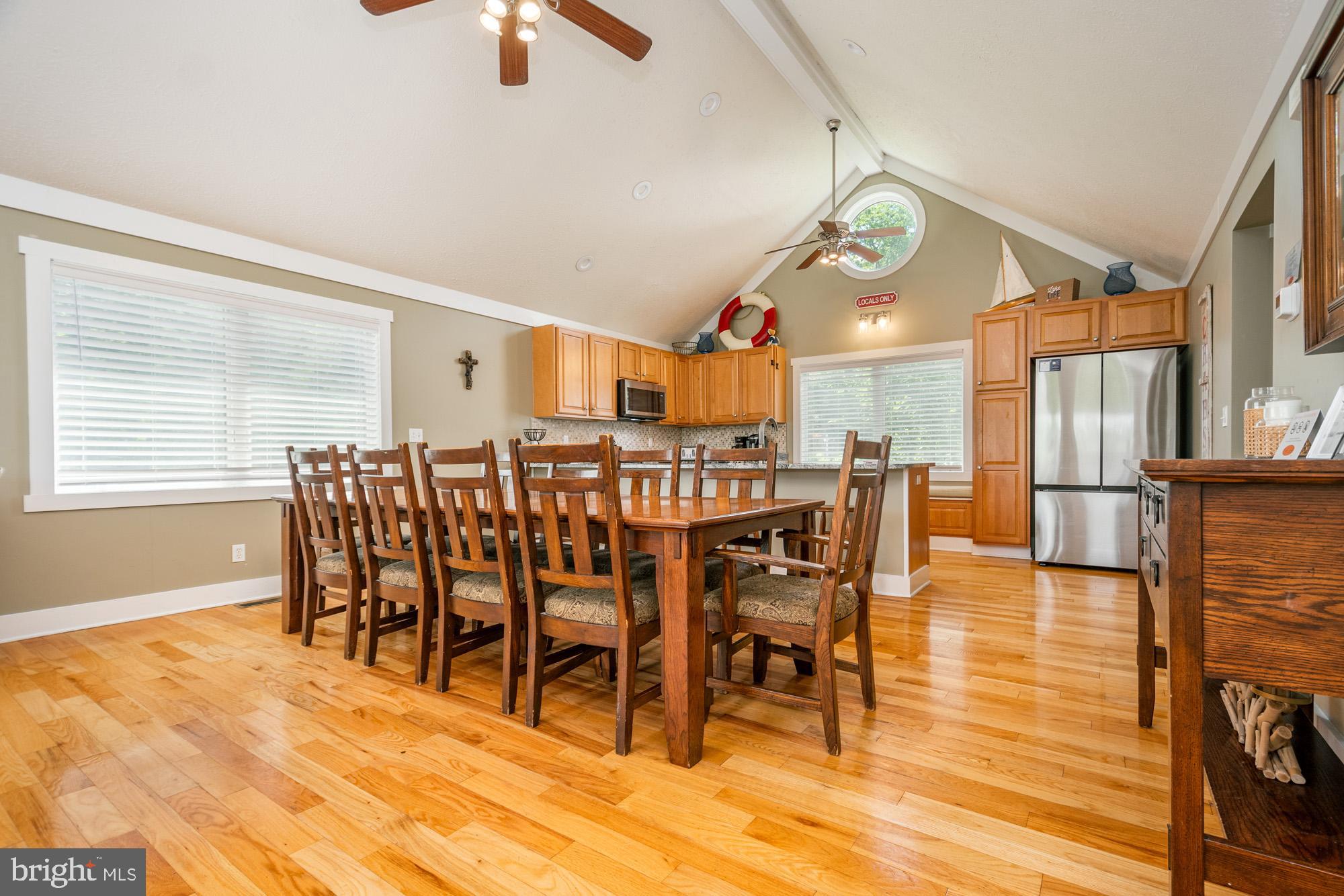 SILVER TREE LANDING - Residential