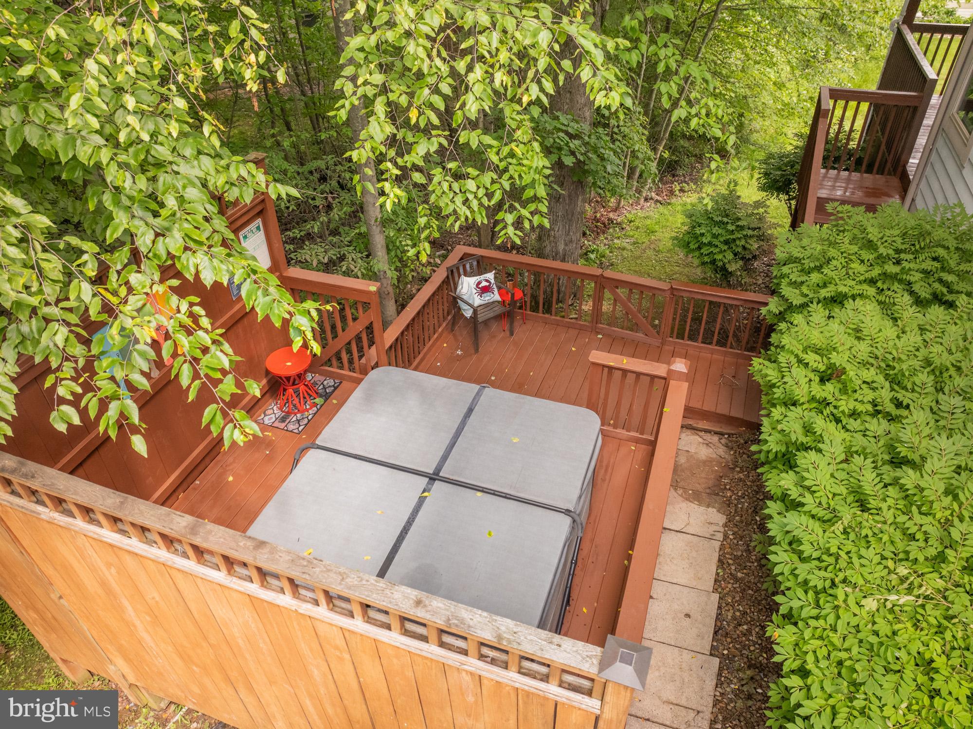 SILVER TREE LANDING - Residential