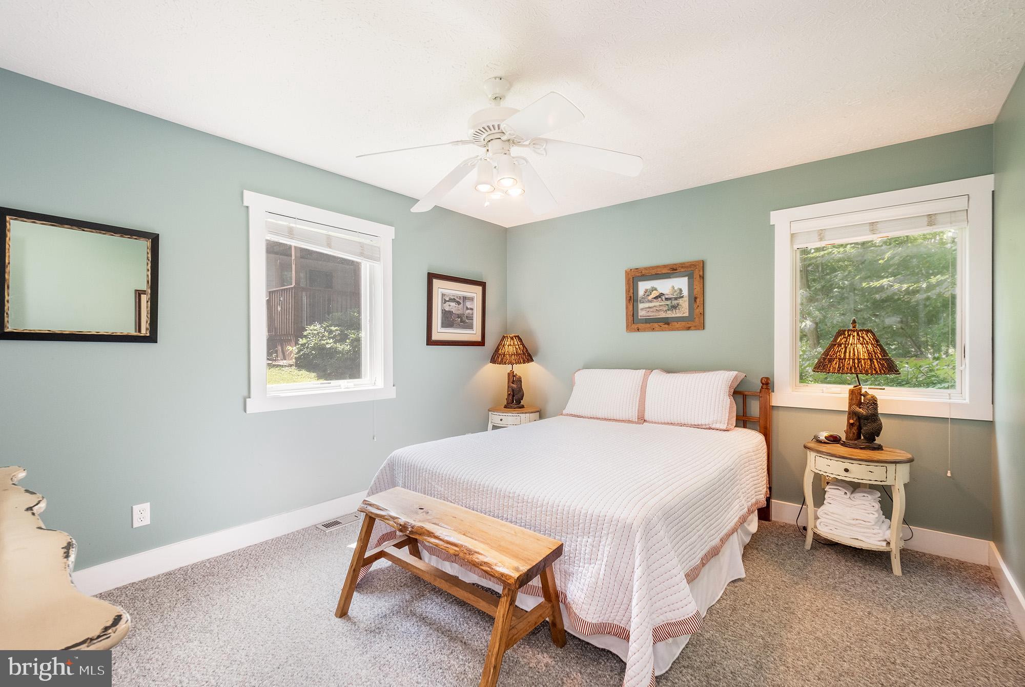 SILVER TREE LANDING - Residential