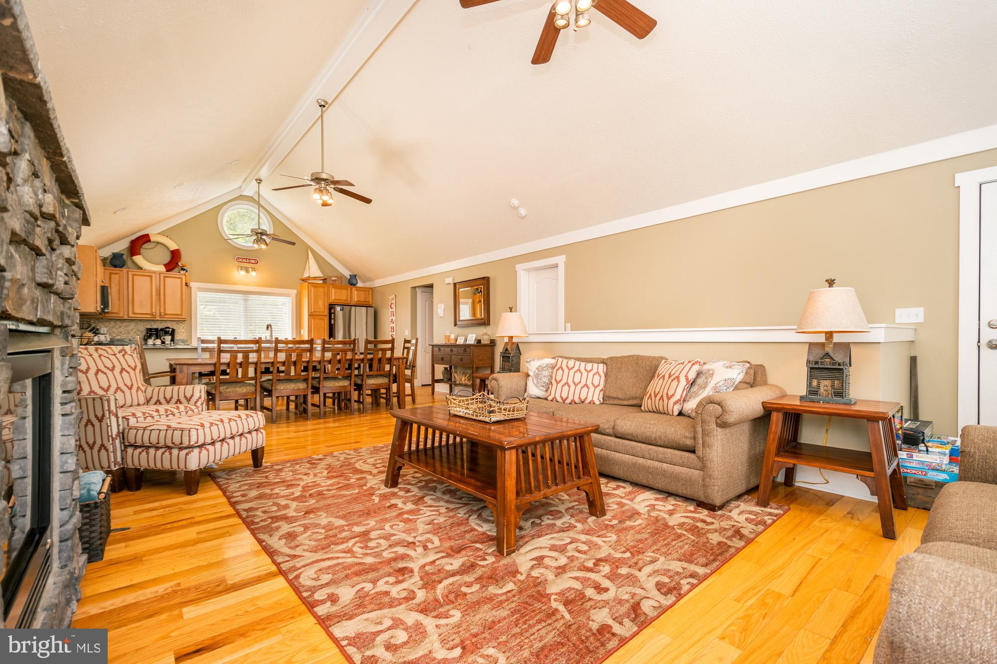 SILVER TREE LANDING - Residential