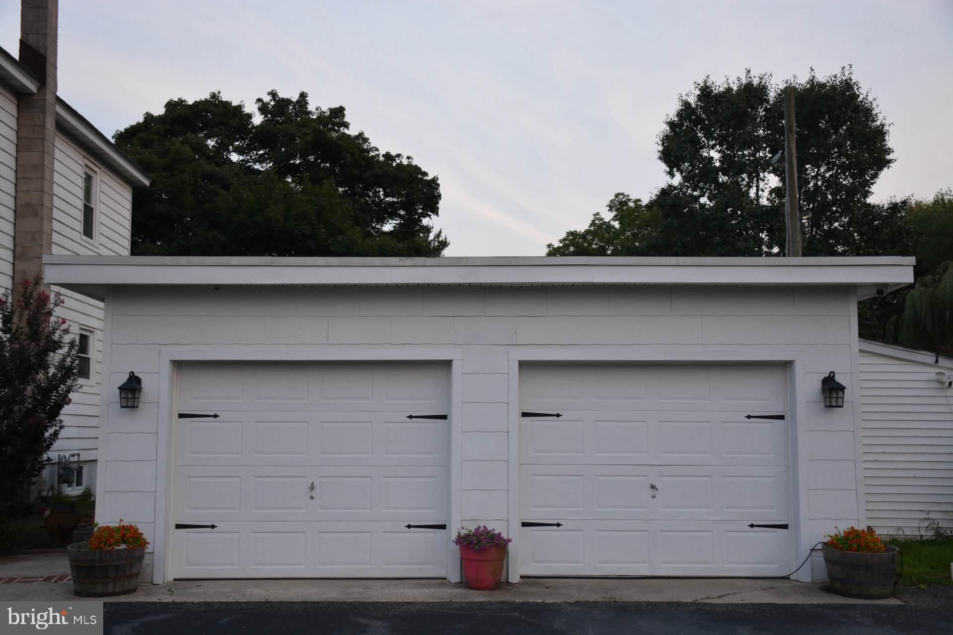 838 DUTCH MILL ROAD