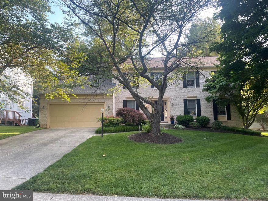 Rarely available traditional home in Clemens West on a quiet cul de sac.  Recent upgrades throughout