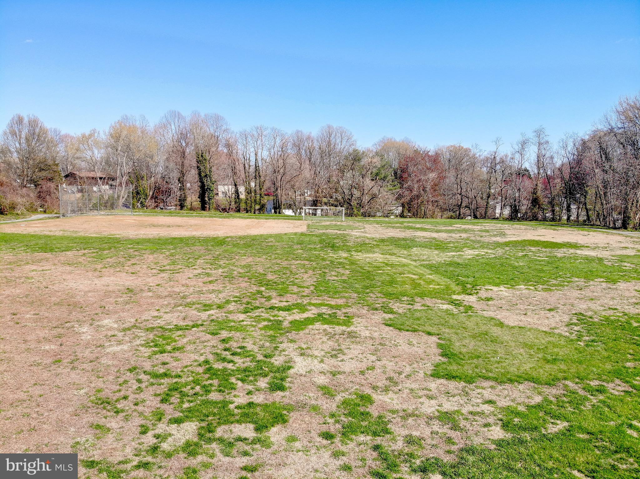 THE HIGHLANDS - Residential