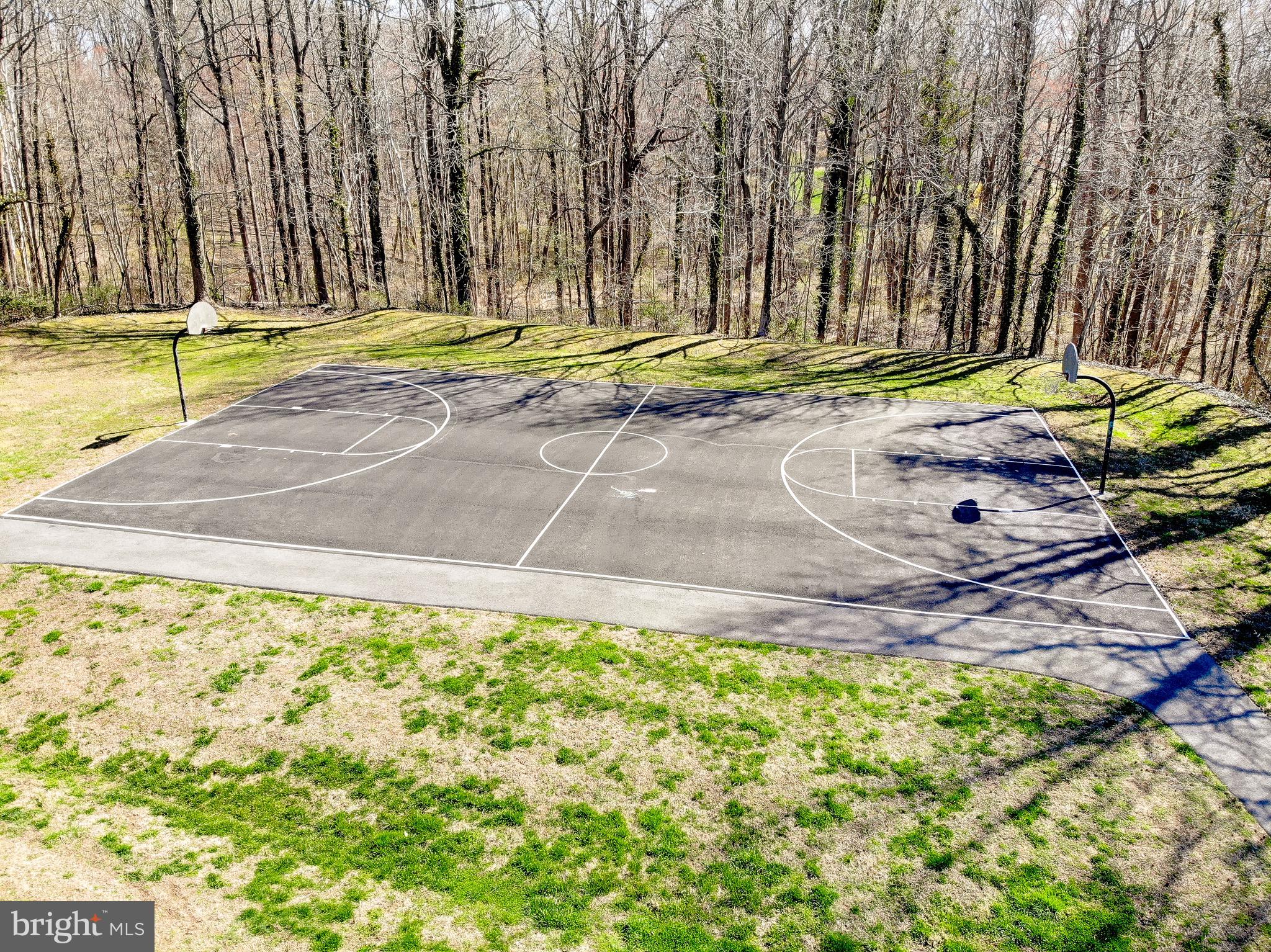 THE HIGHLANDS - Residential