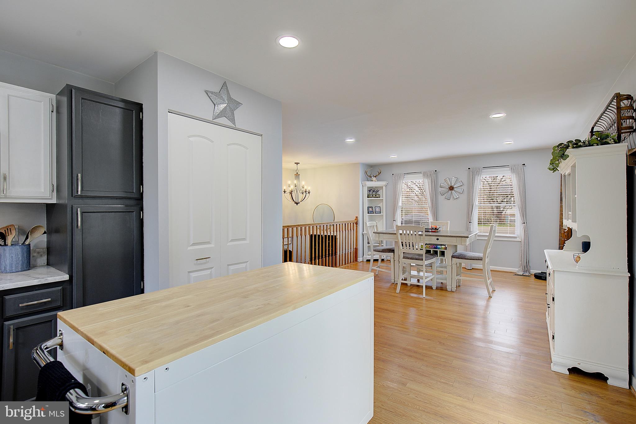 THE HIGHLANDS - Residential