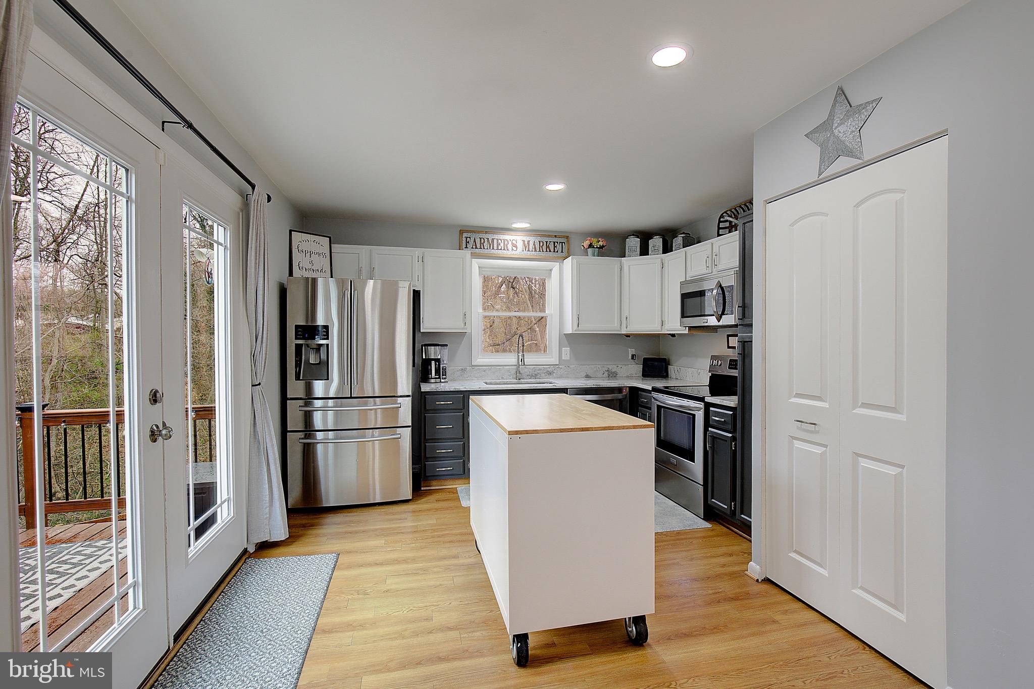 THE HIGHLANDS - Residential