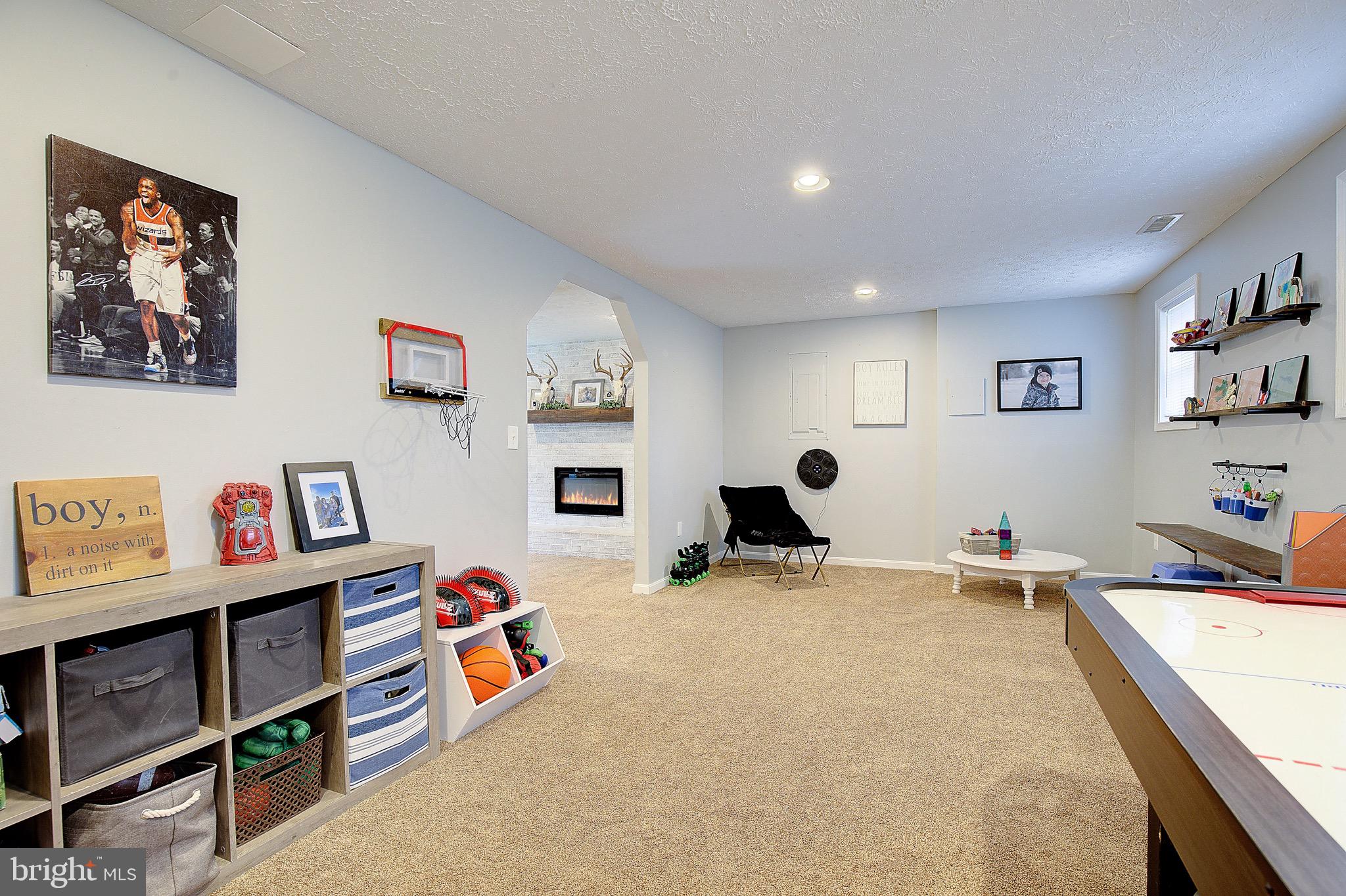 THE HIGHLANDS - Residential