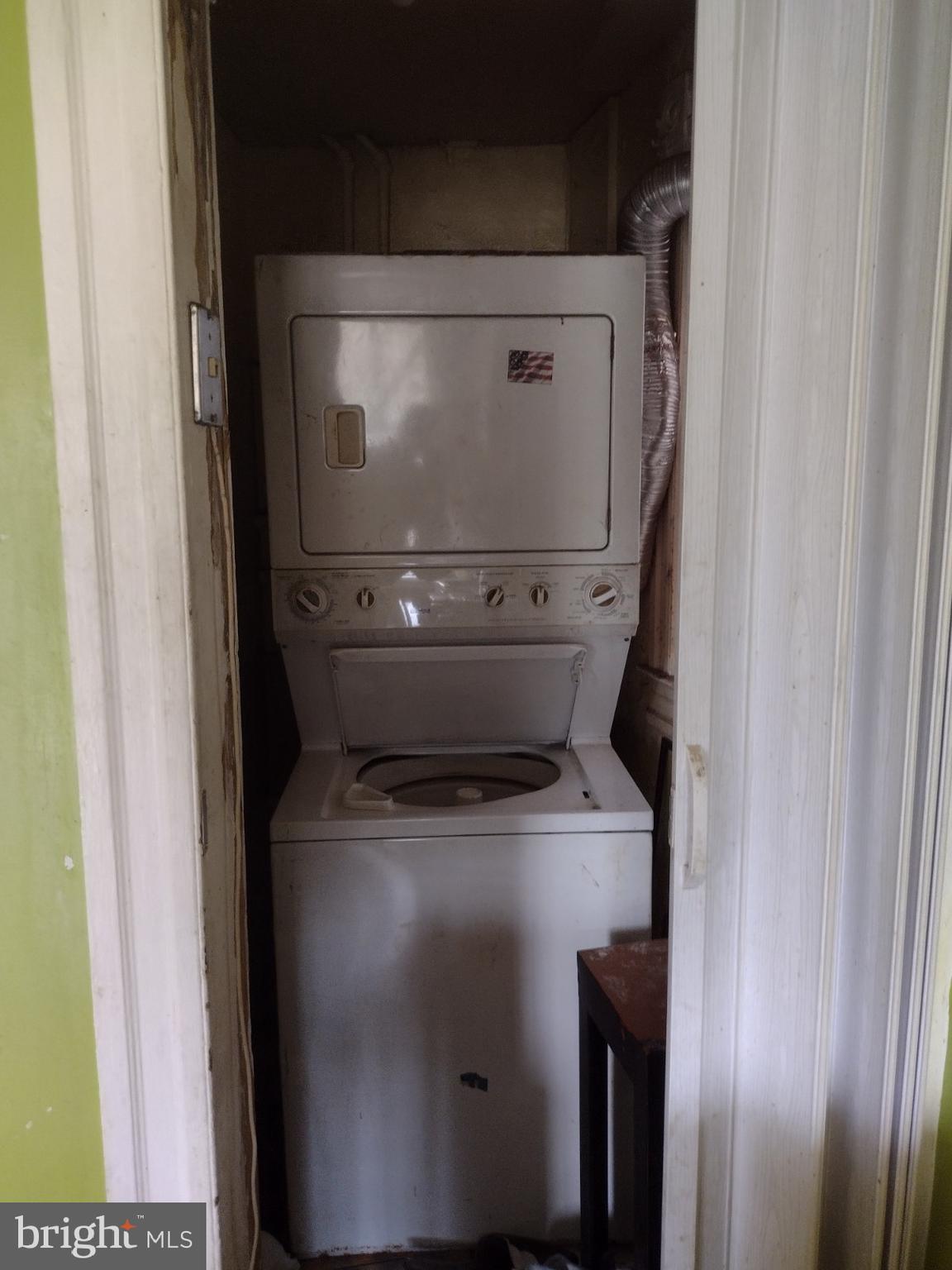 EAST BALTIMORE MIDWAY - Residential