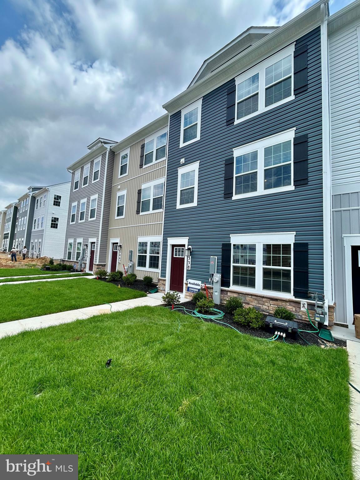 338 HACKLEY DRIVE