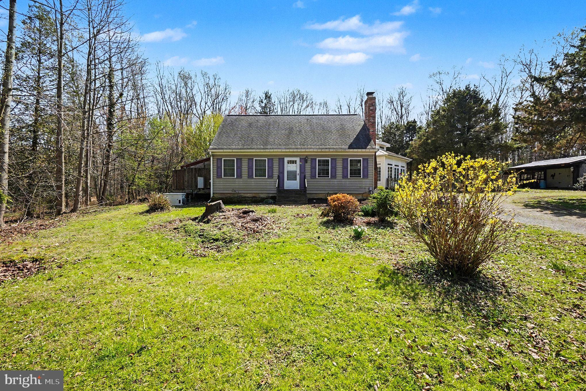 8 SPRING HILL LANE