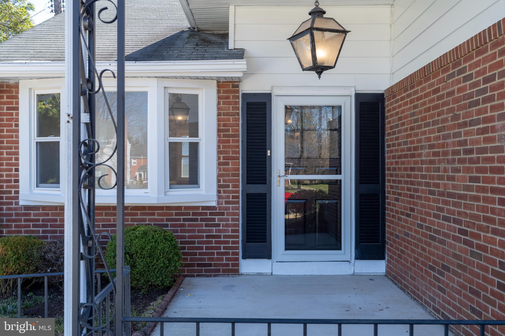 LOCH HILL - Residential