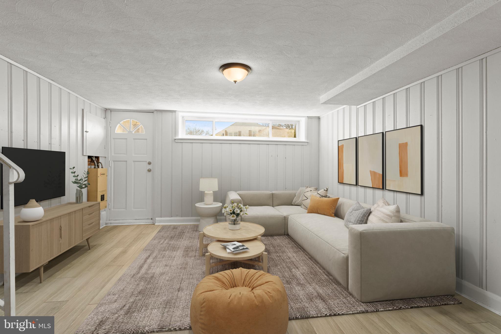 LOCH HILL - Residential