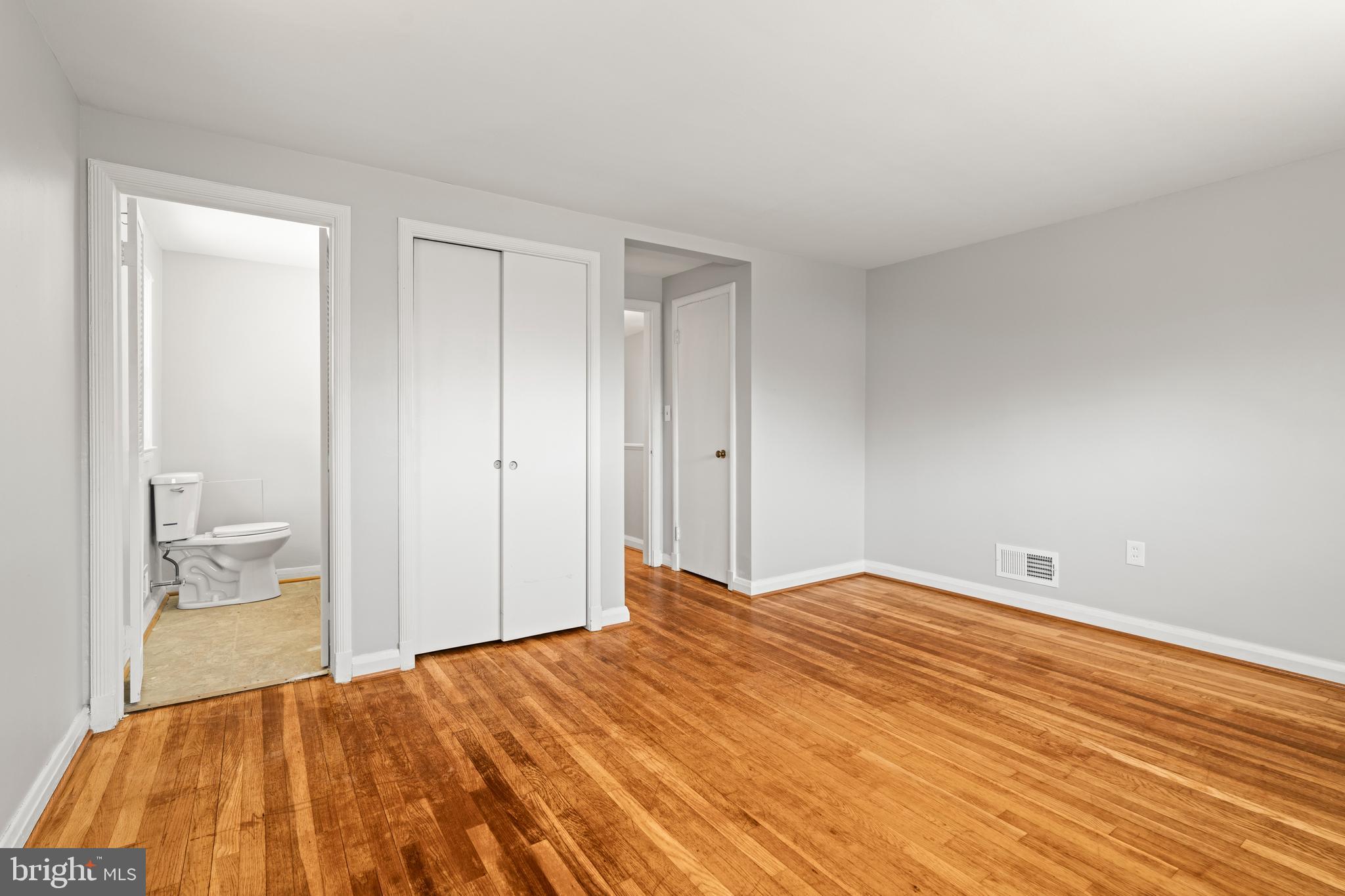 LOCH HILL - Residential