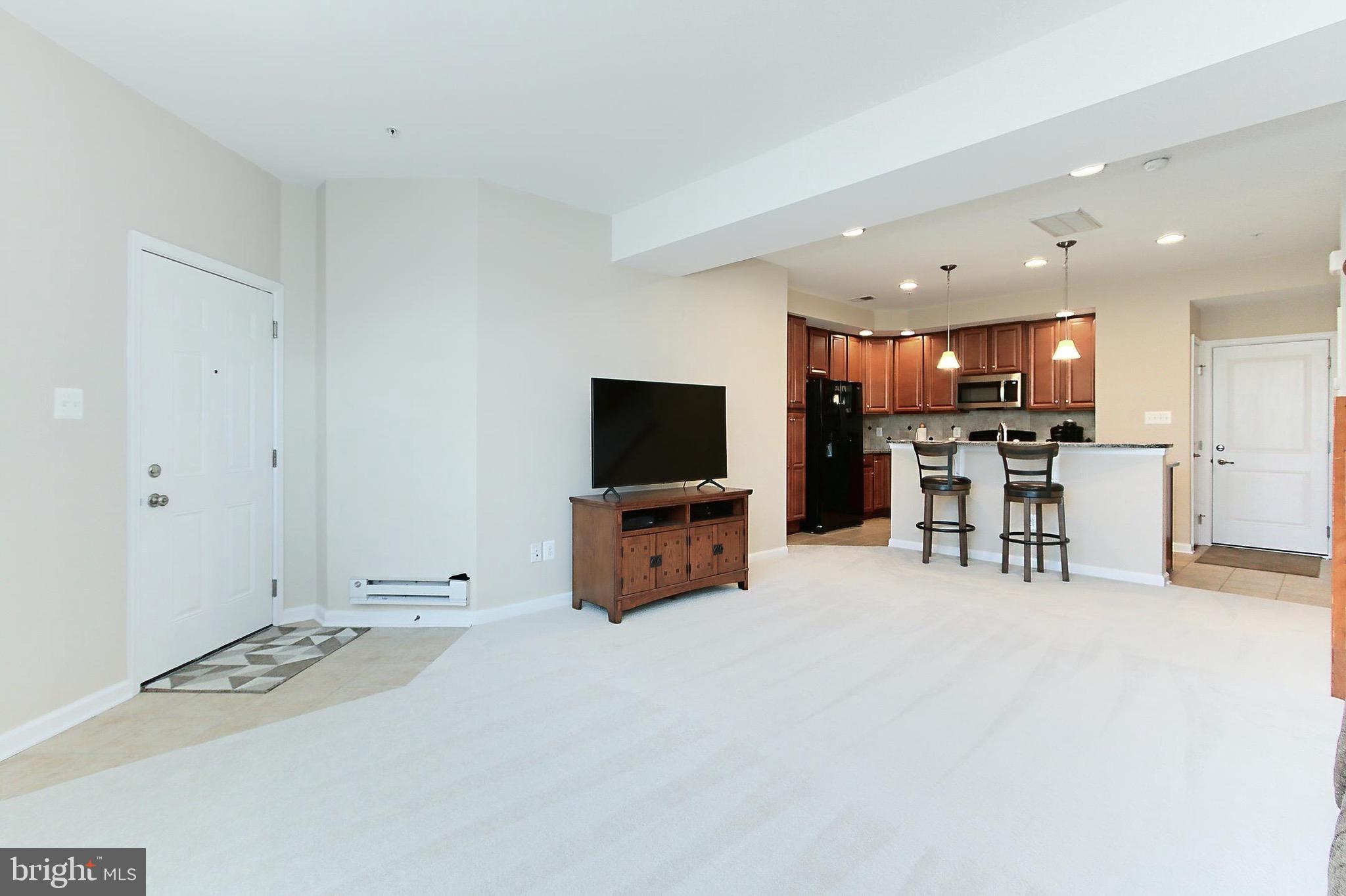 SOMERSET CONDO - Residential