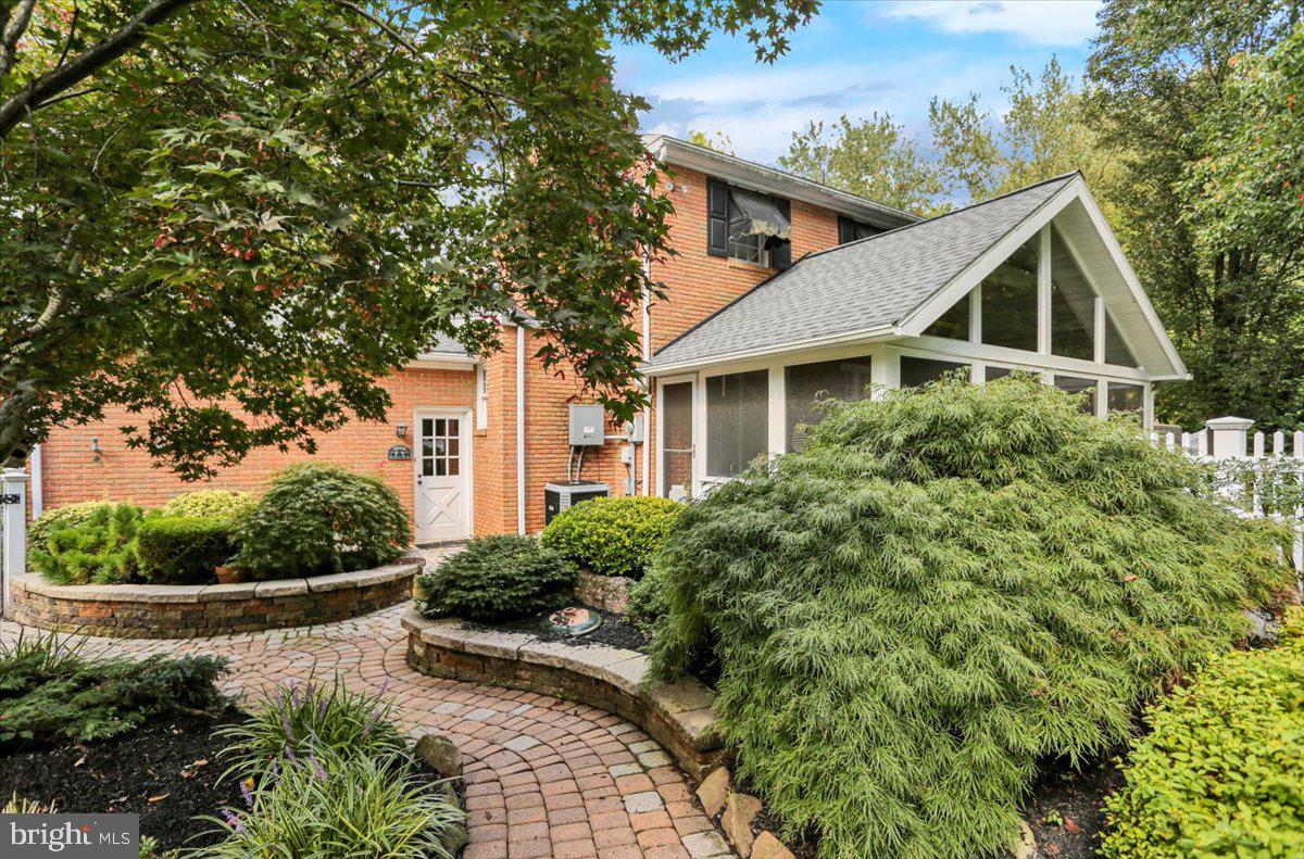 GLEN OLEY FARMS - Residential