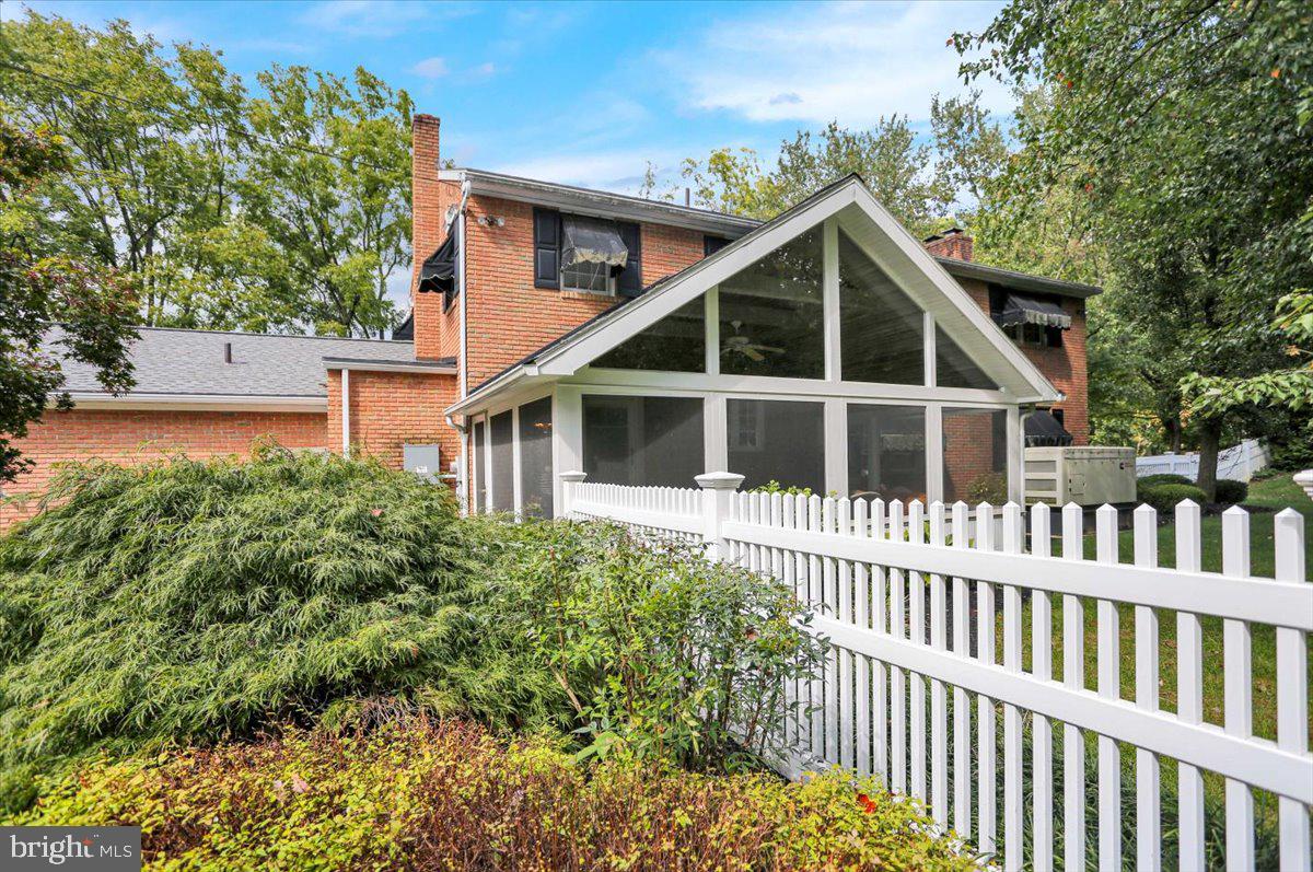 GLEN OLEY FARMS - Residential