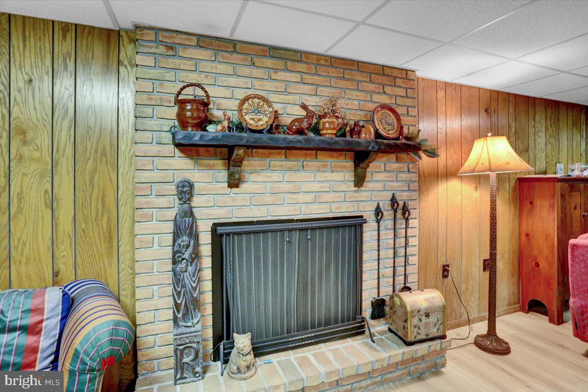 GLEN OLEY FARMS - Residential