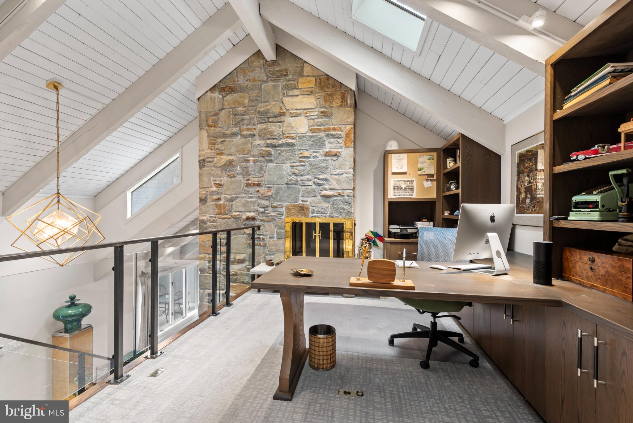 ROCKLAND - Residential