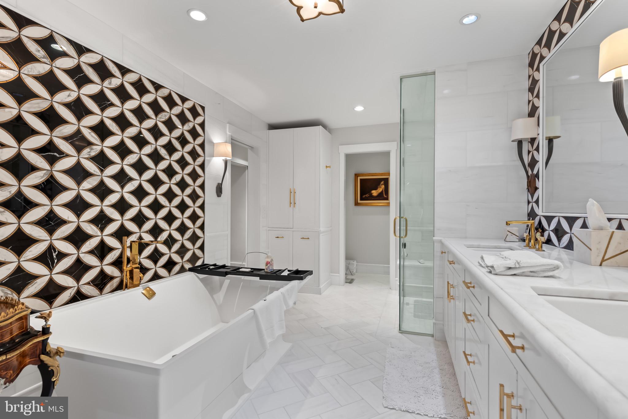 ROCKLAND - Residential