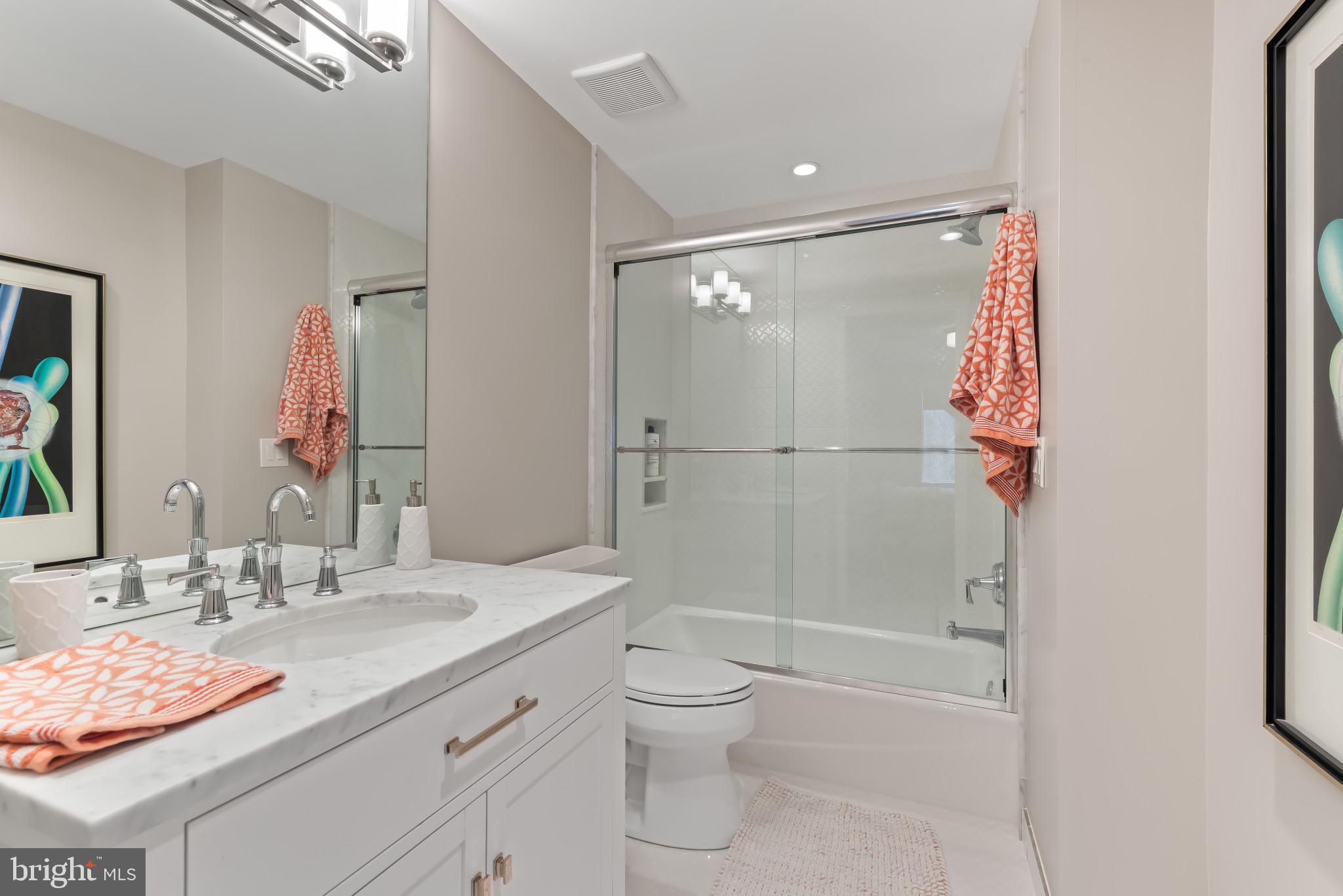 ROCKLAND - Residential