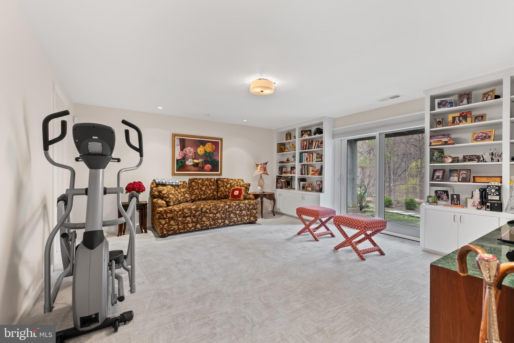 ROCKLAND - Residential