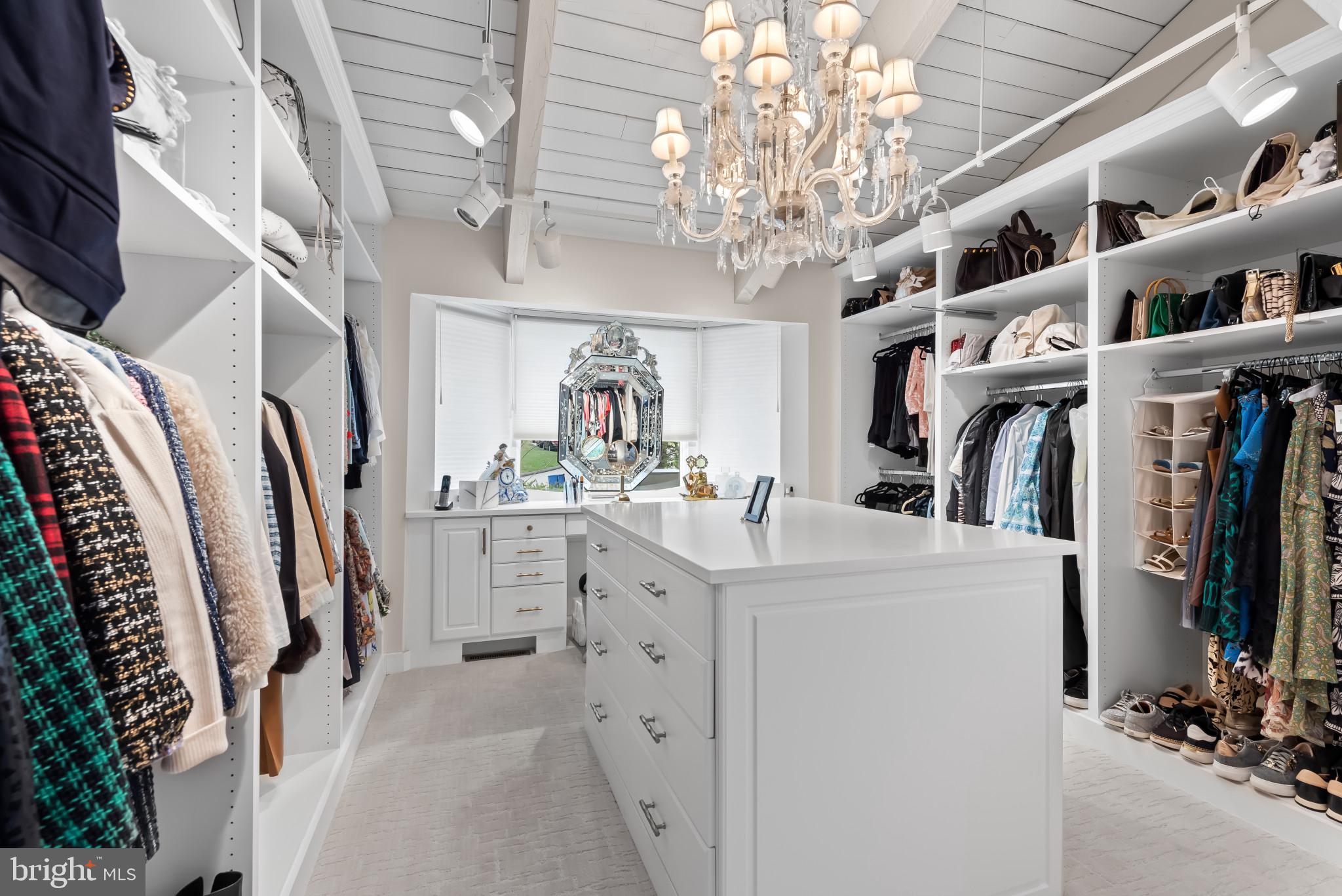 ROCKLAND - Residential