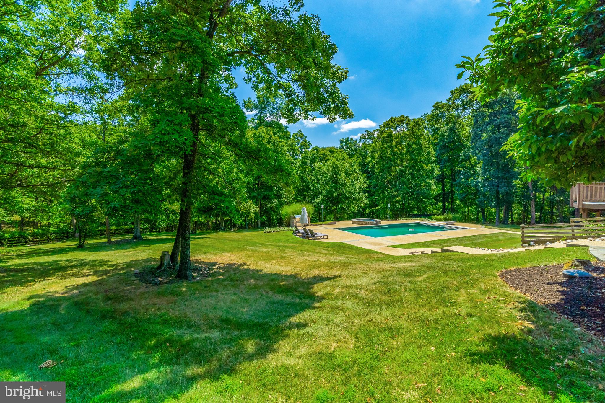 BEACON HILL - Residential