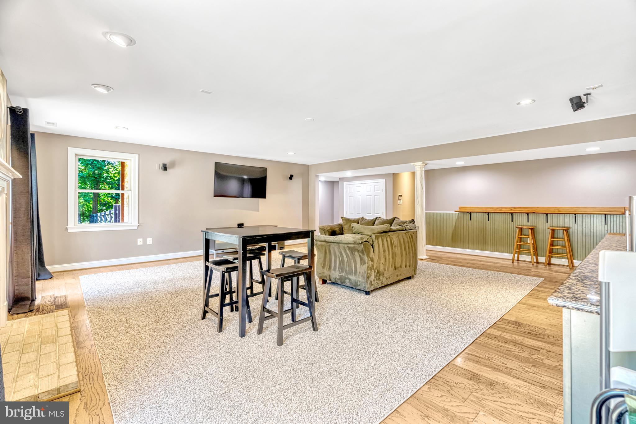 BEACON HILL - Residential