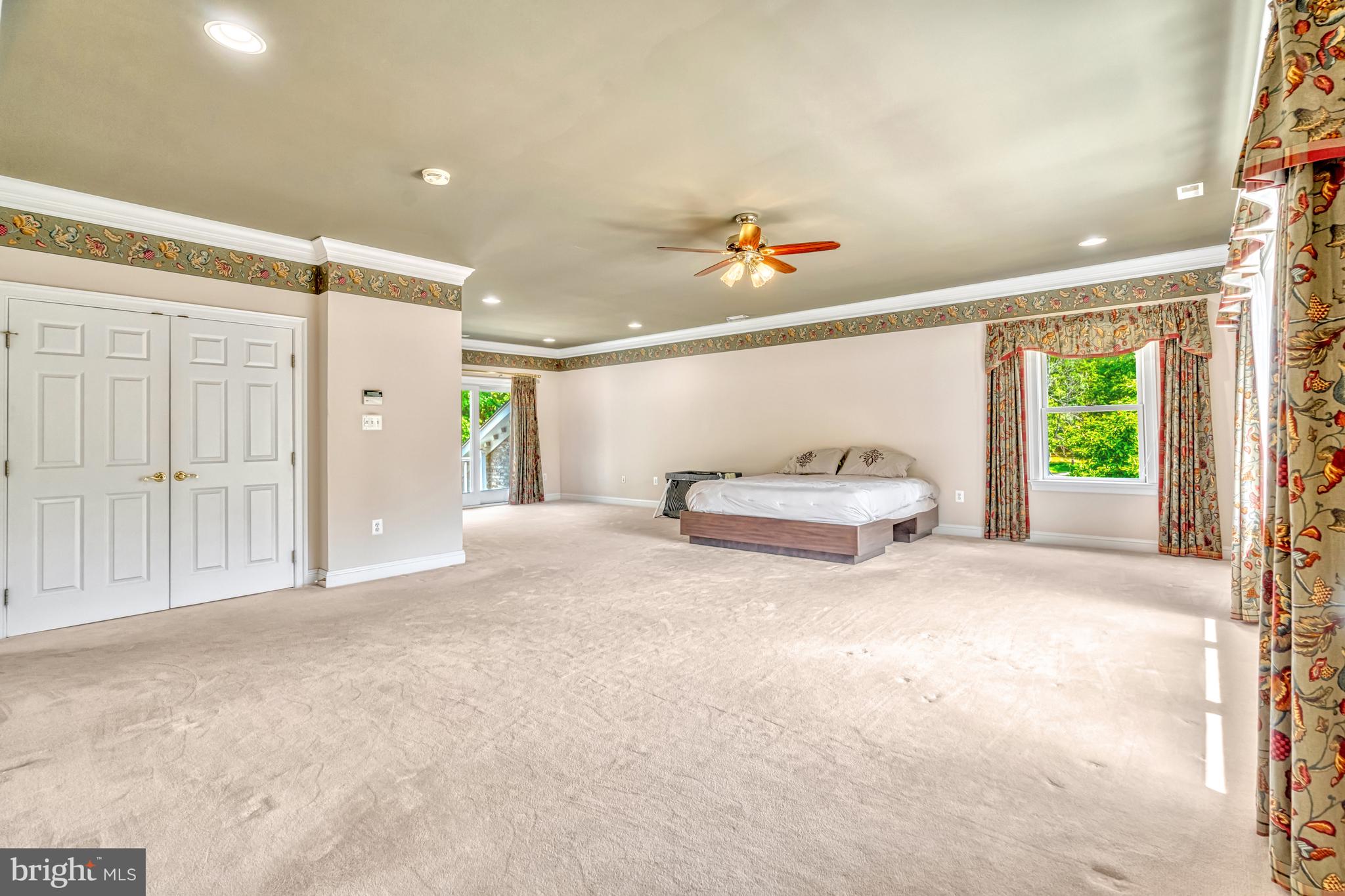 BEACON HILL - Residential