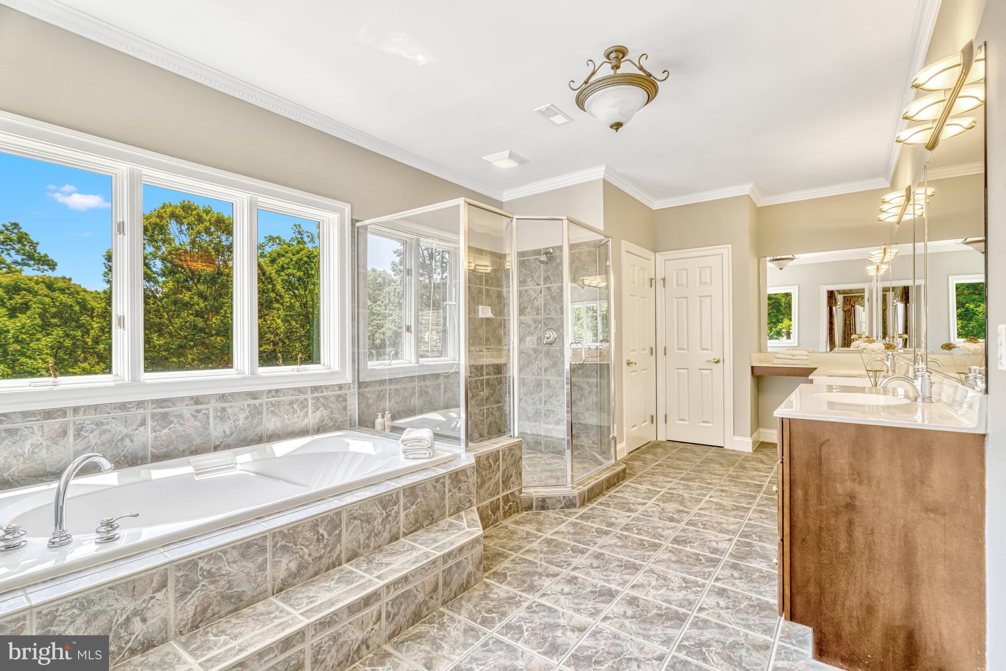 BEACON HILL - Residential