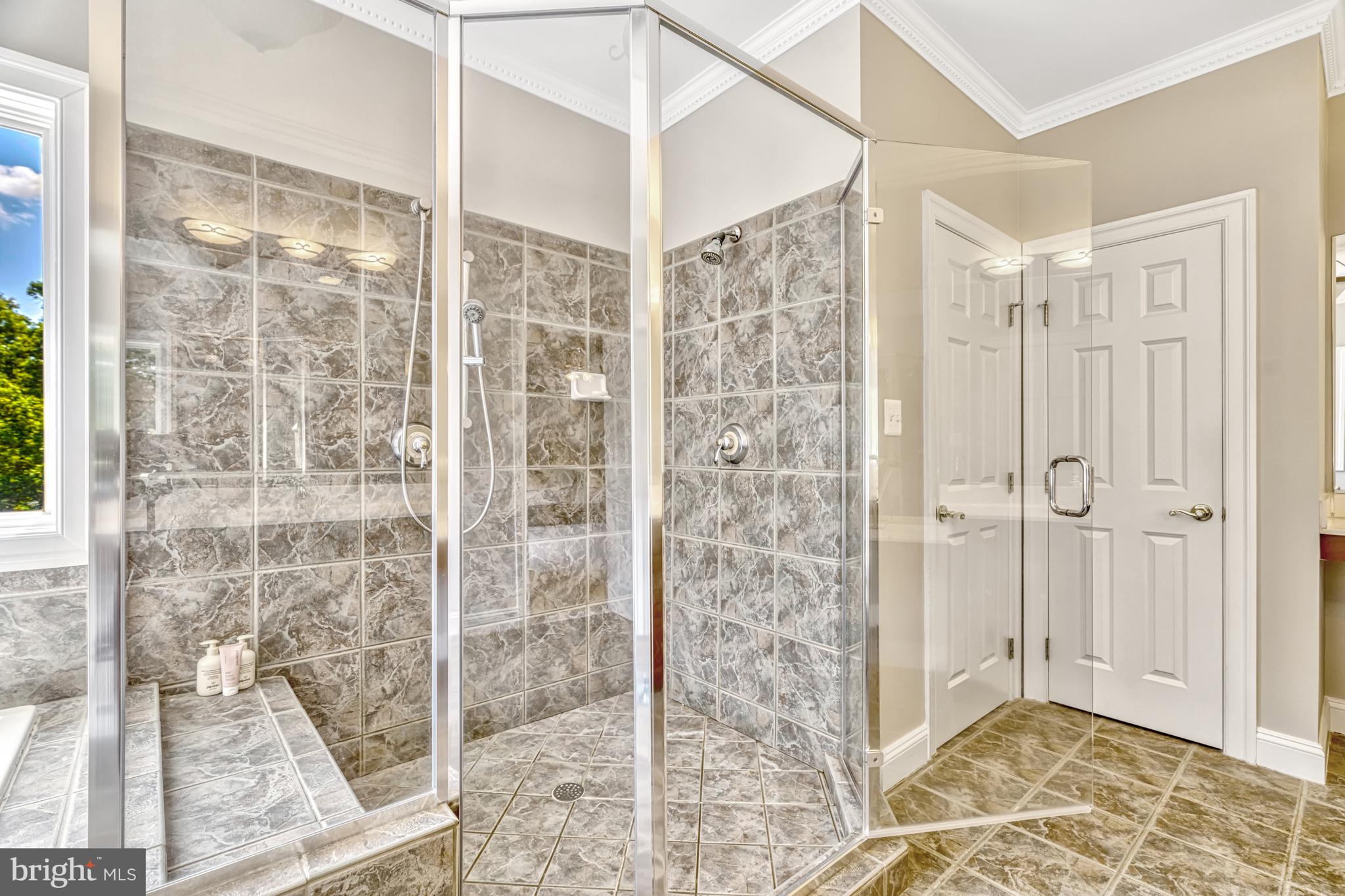 BEACON HILL - Residential