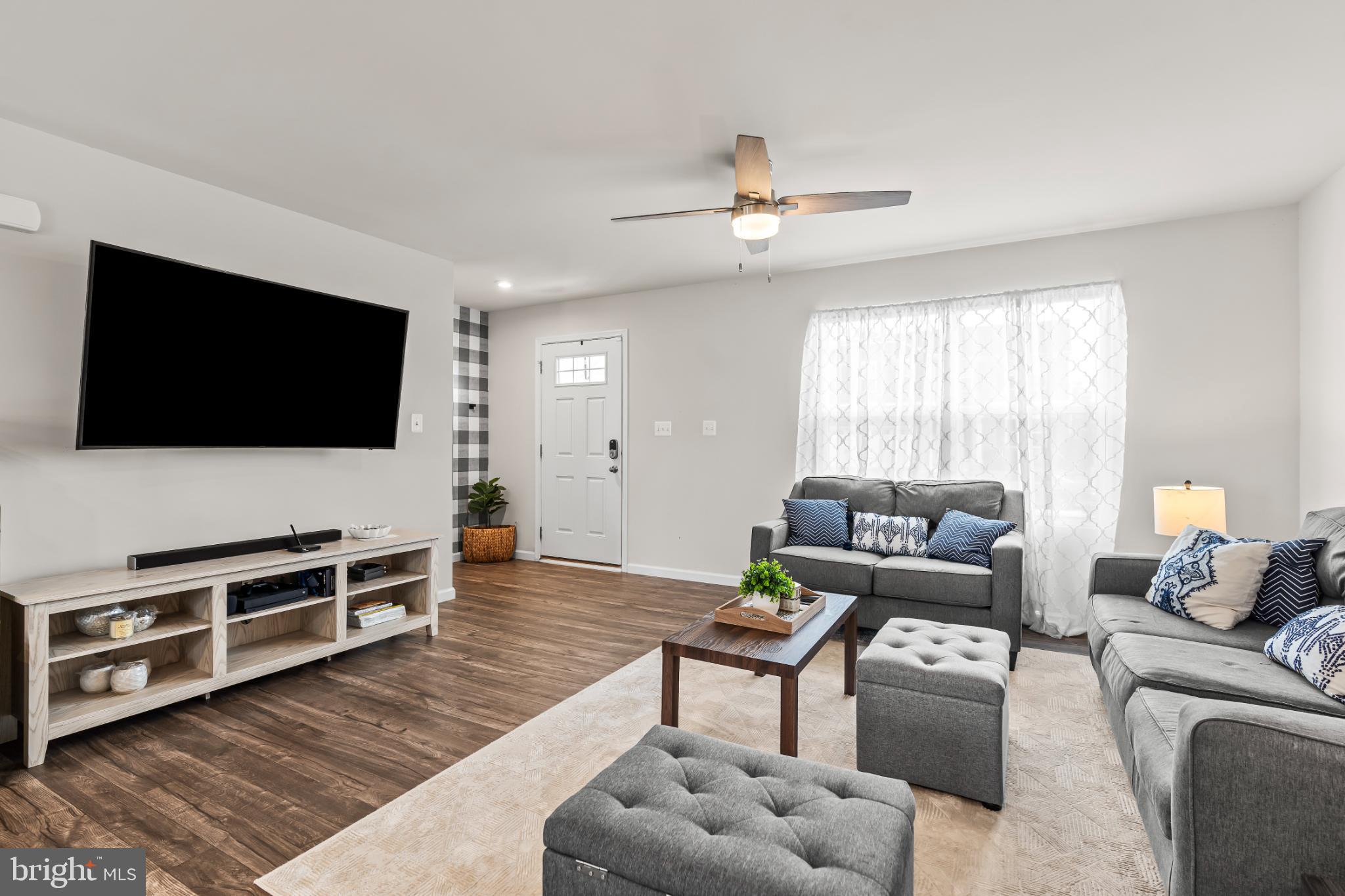 121 SWITCHGRASS COURT