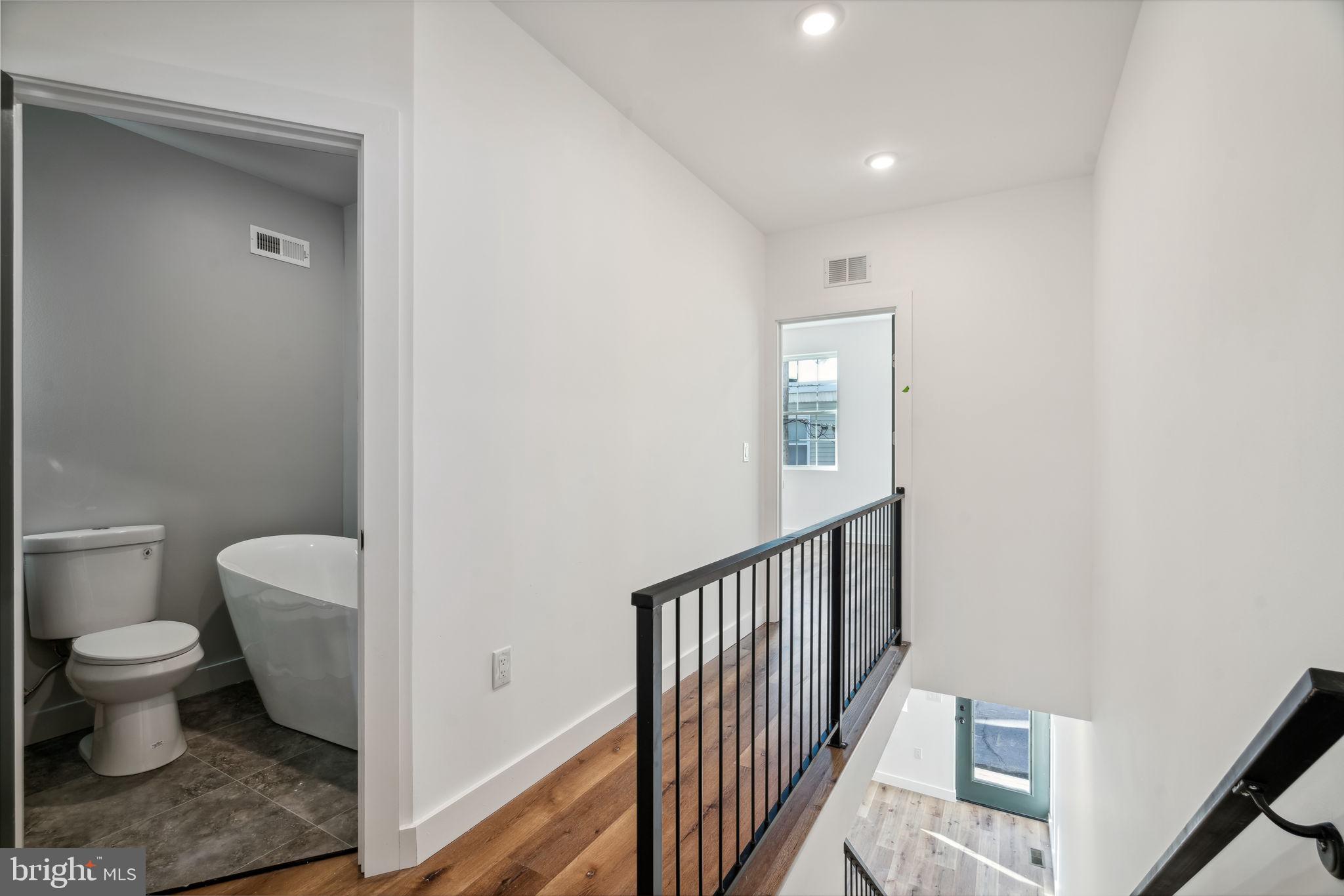 POINT BREEZE - Residential Lease