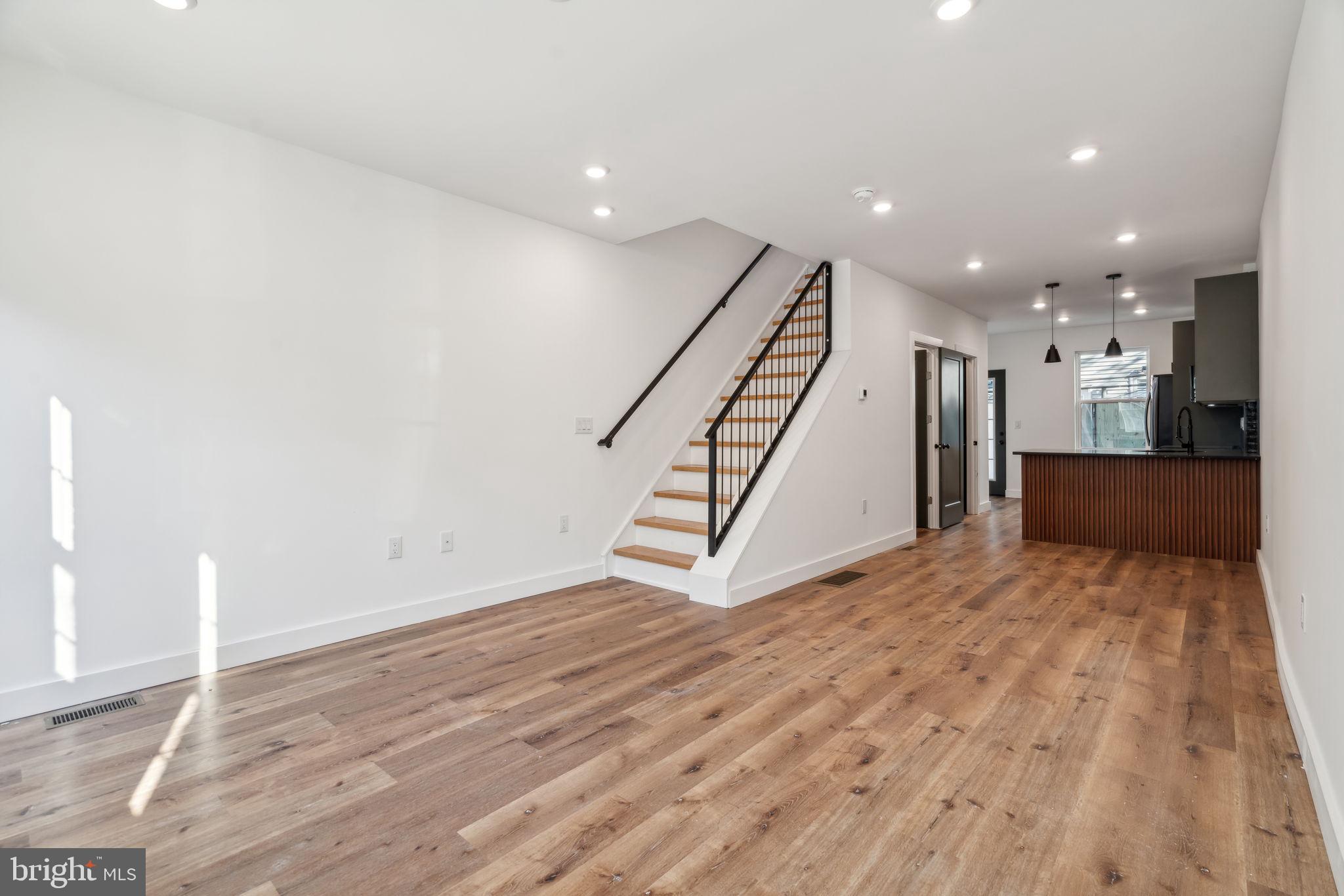 POINT BREEZE - Residential Lease