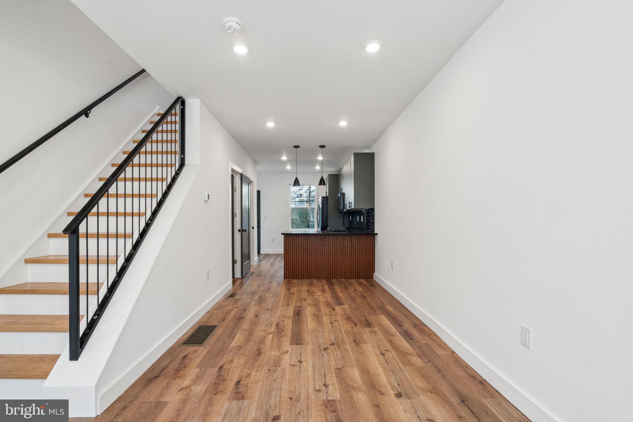 POINT BREEZE - Residential Lease