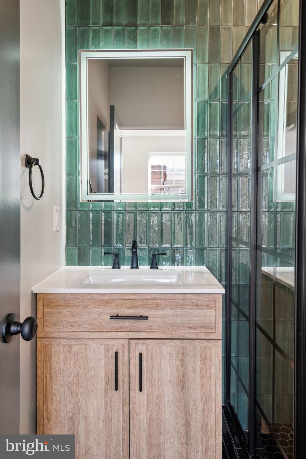 POINT BREEZE - Residential Lease