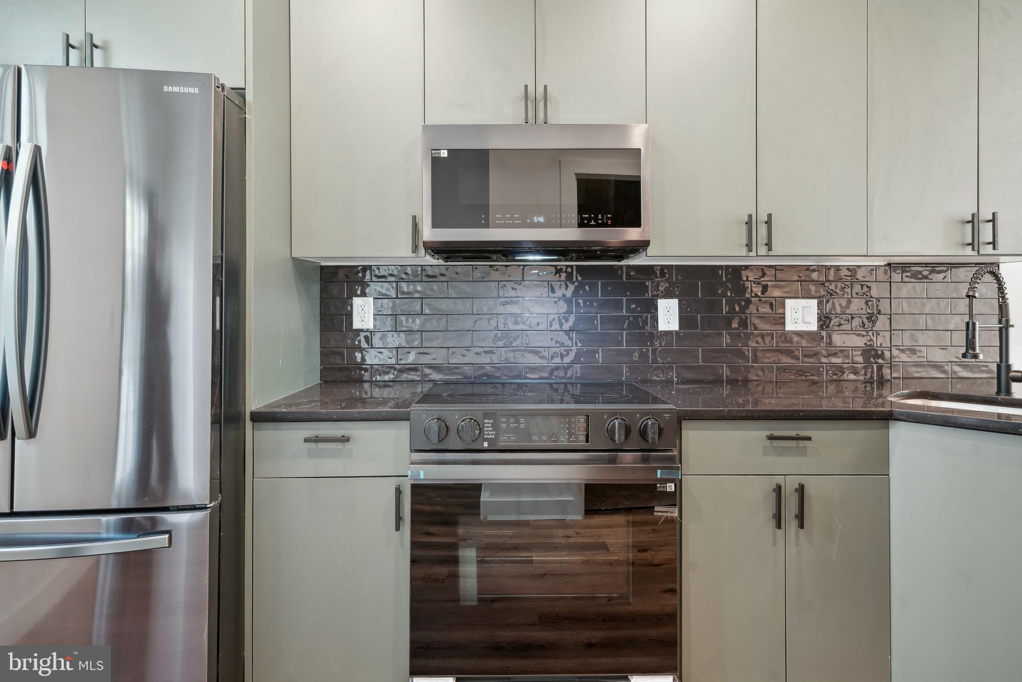 POINT BREEZE - Residential Lease