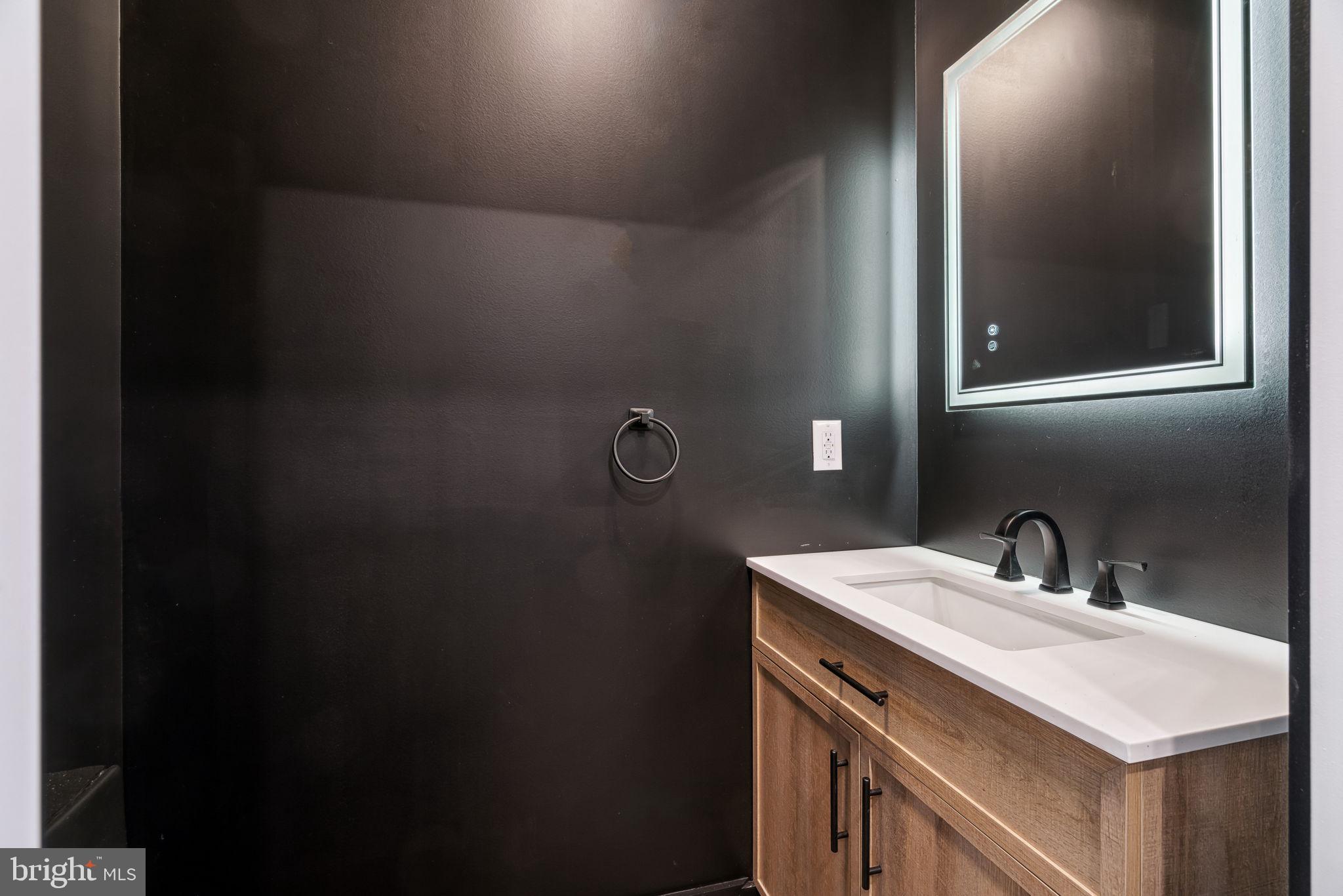 POINT BREEZE - Residential Lease