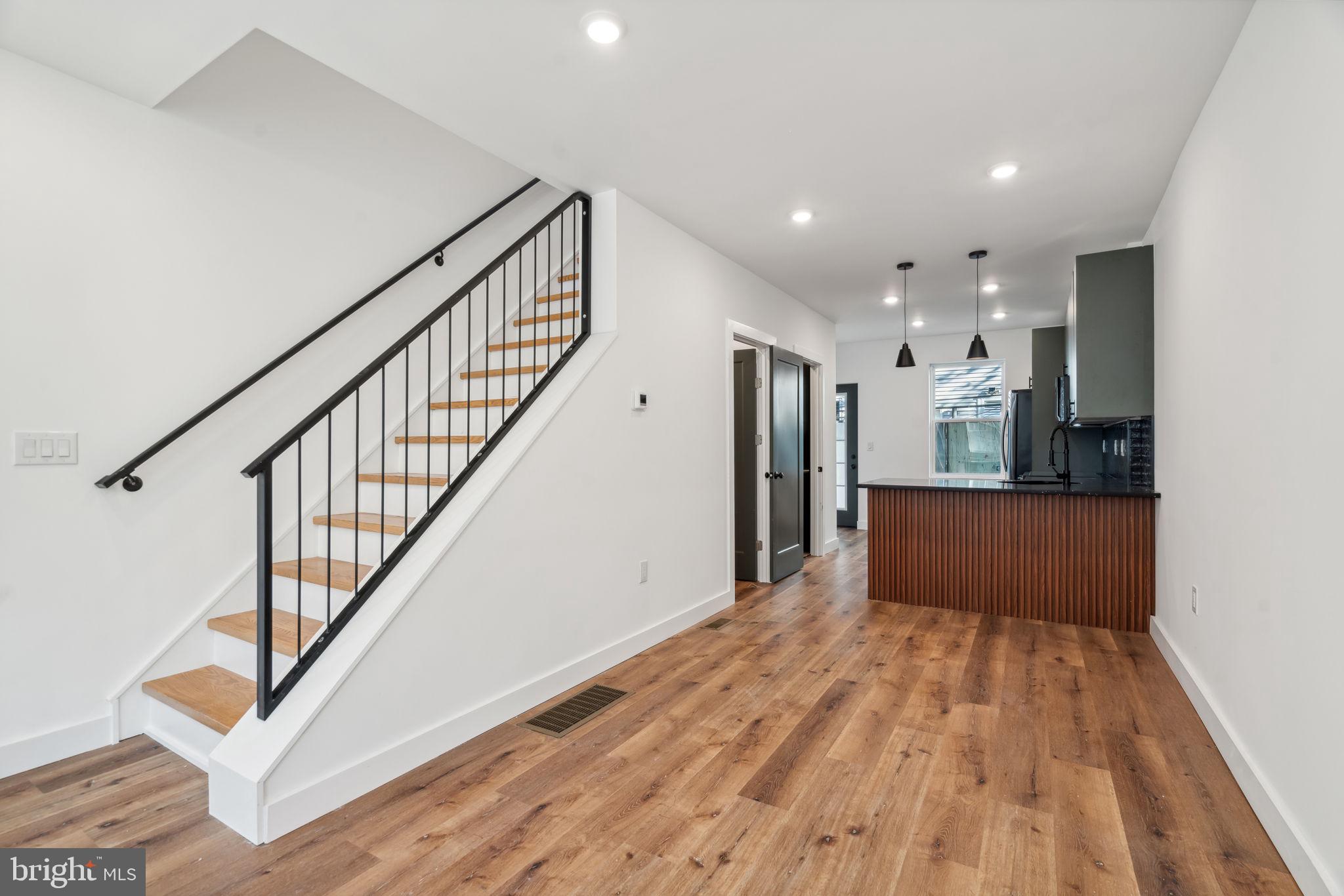 POINT BREEZE - Residential Lease