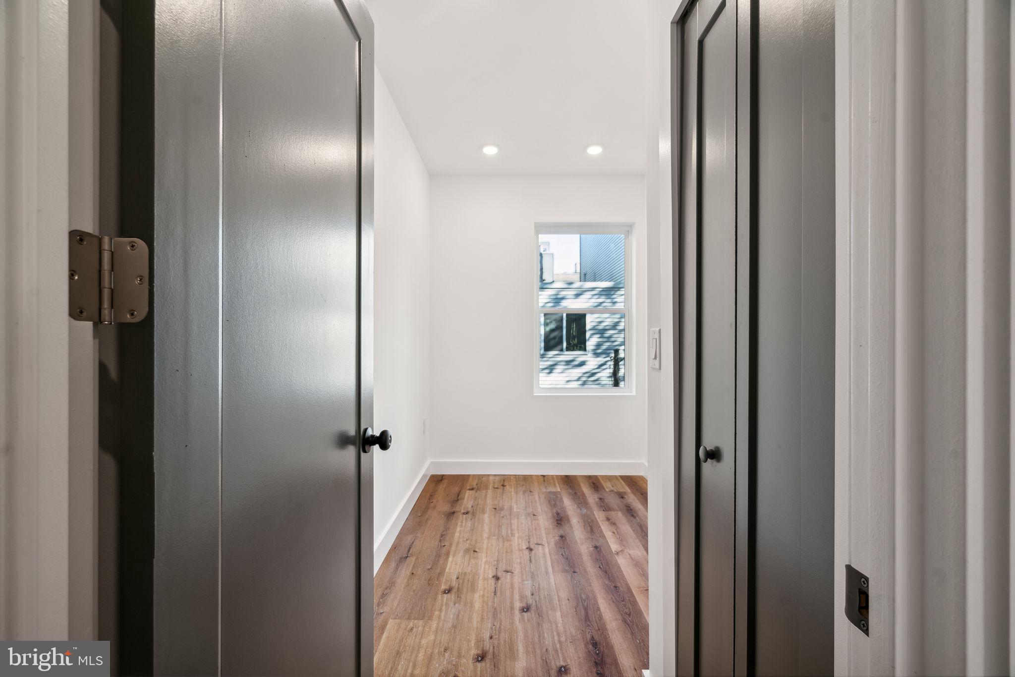 POINT BREEZE - Residential Lease