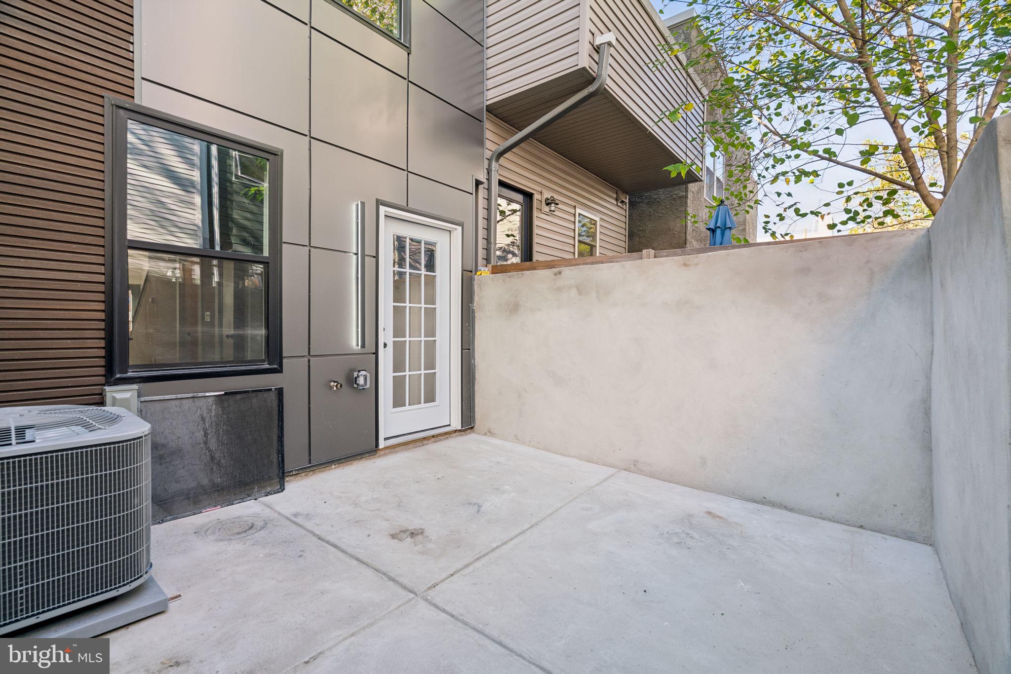 POINT BREEZE - Residential Lease