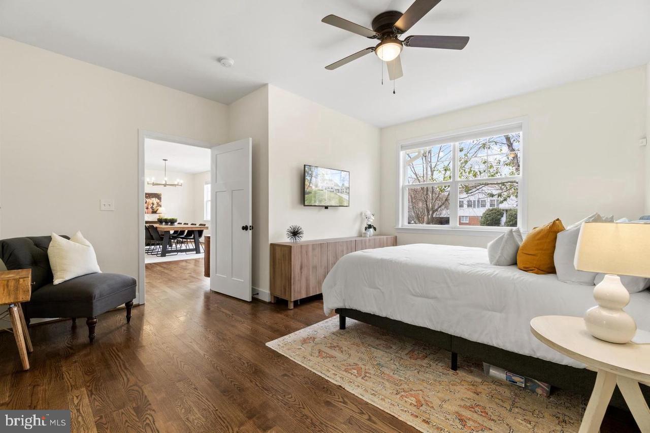 FAIRFAX - Residential