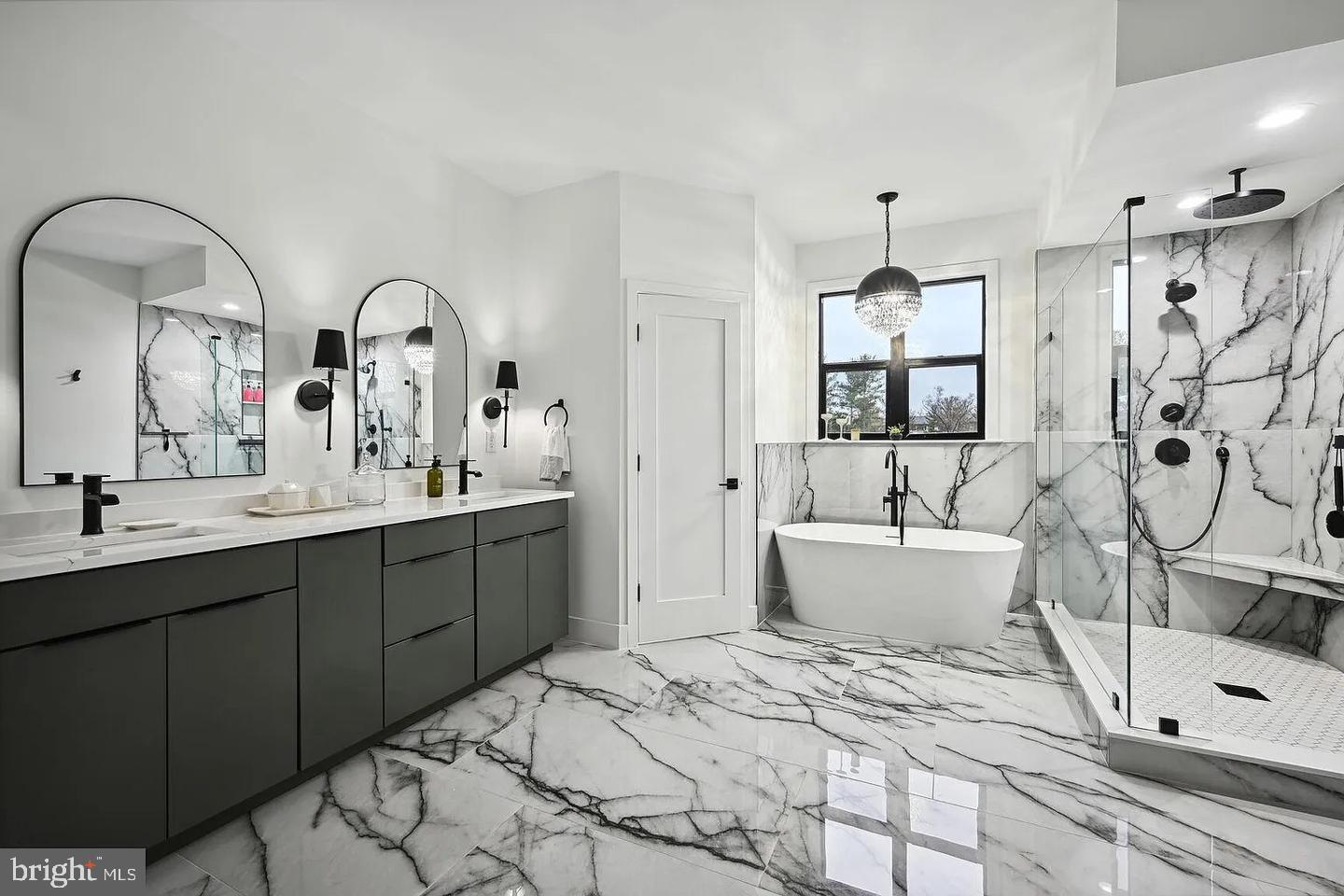 FAIRFAX - Residential