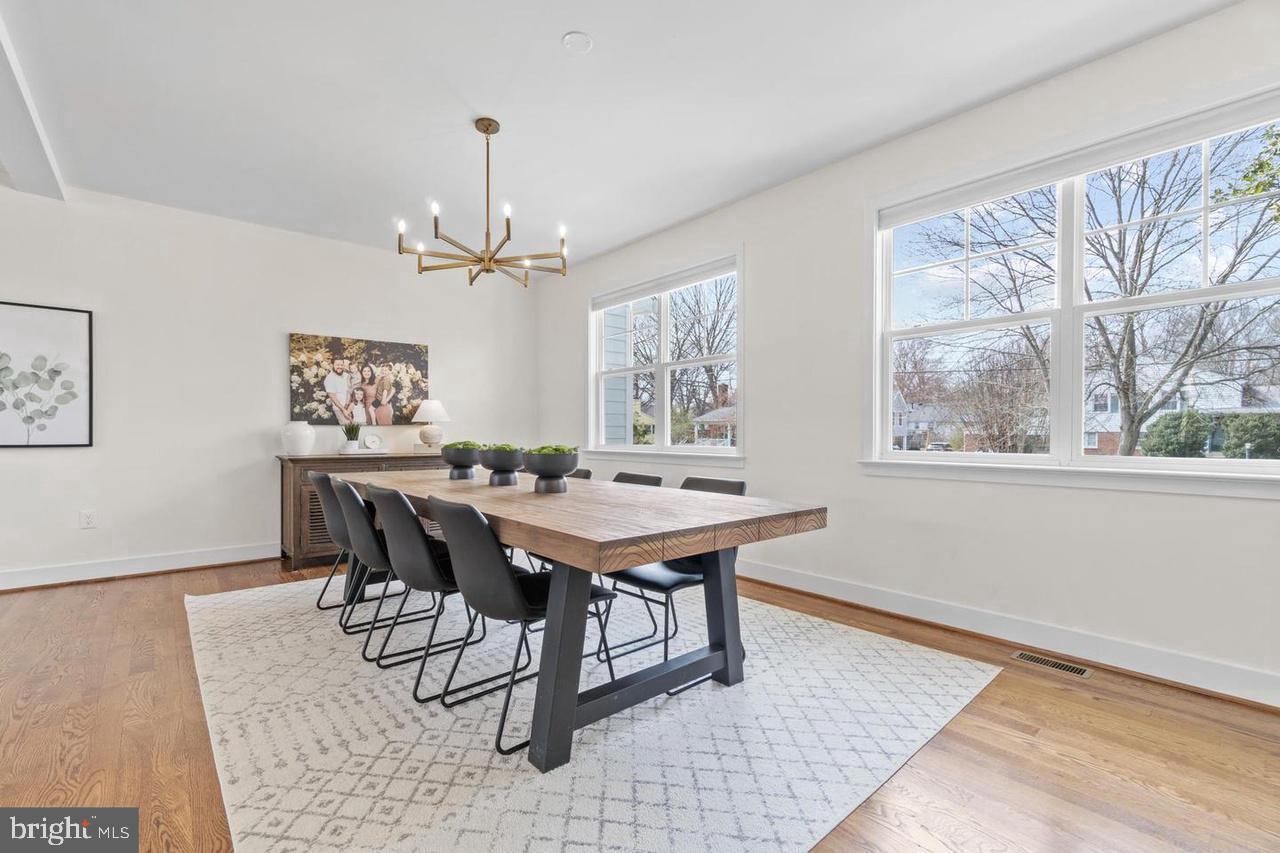 FAIRFAX - Residential